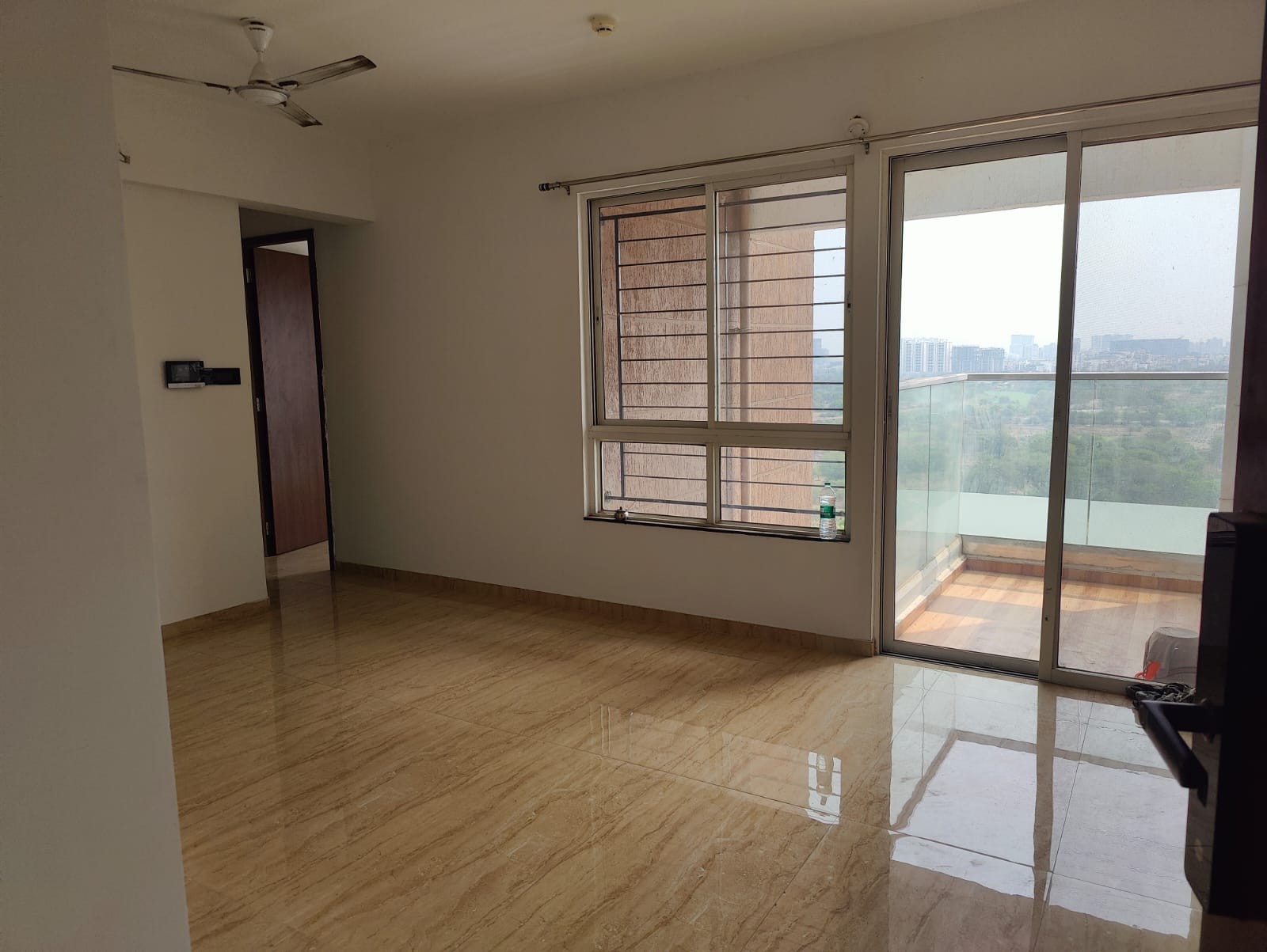 https://findmyroom-property-images-india.s3.ap-south-1.amazonaws.com/mpthv-1745425423597-83851.jpg