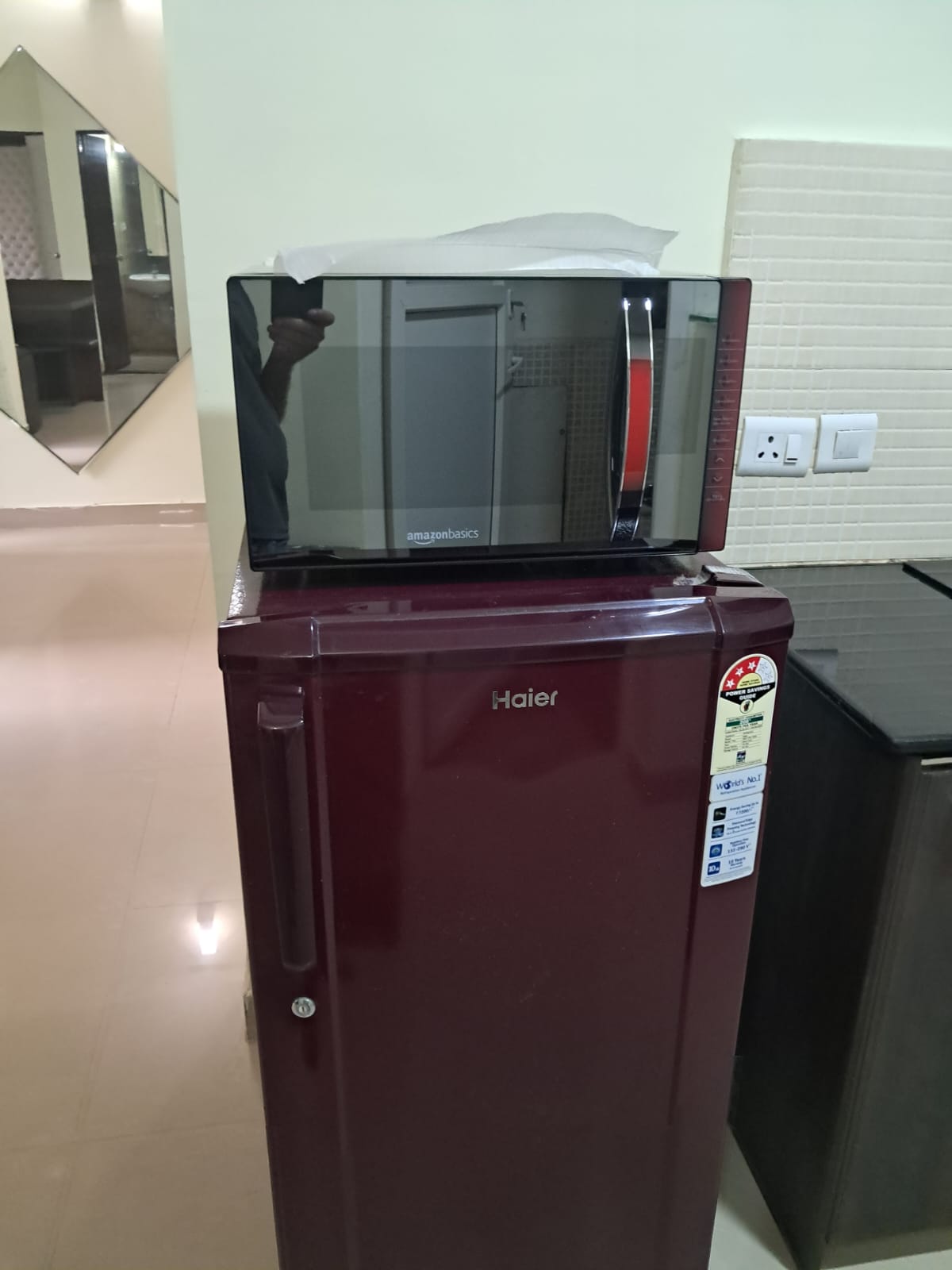 https://findmyroom-property-images-india.s3.ap-south-1.amazonaws.com/mqgot-1759480062922-87860.jpg