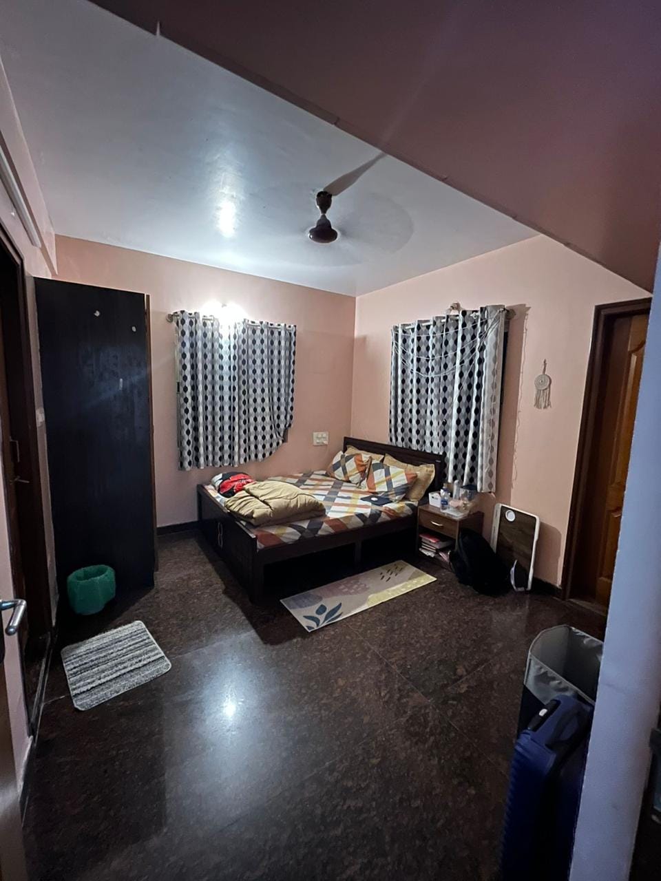 https://findmyroom-property-images-india.s3.ap-south-1.amazonaws.com/mttht-1711520747366-88082.jpg