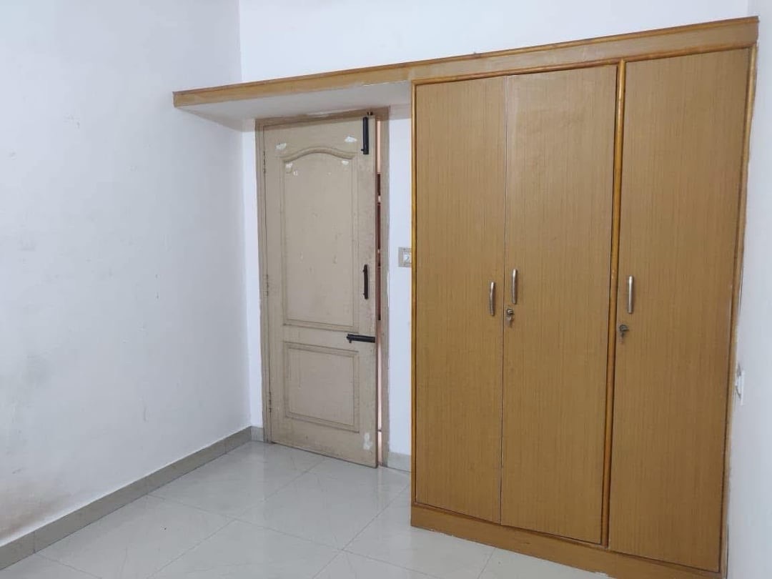 https://findmyroom-property-images-india.s3.ap-south-1.amazonaws.com/mvskm-1763711309789-42450