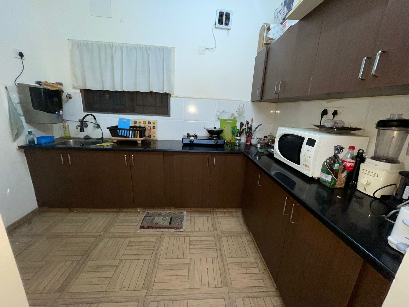 https://findmyroom-property-images-india.s3.ap-south-1.amazonaws.com/mwlbv-1720253477913-64585.JPG