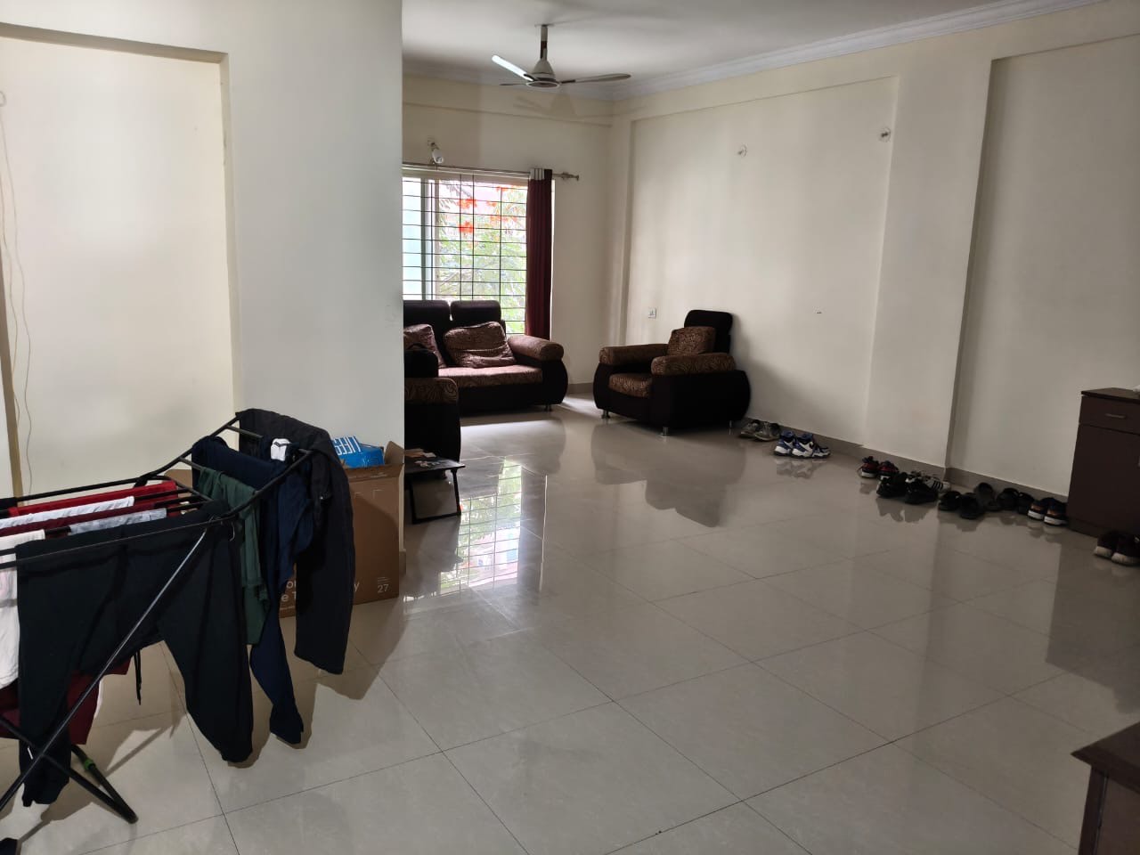 https://findmyroom-property-images-india.s3.ap-south-1.amazonaws.com/mxdpq-1760002182147-26031