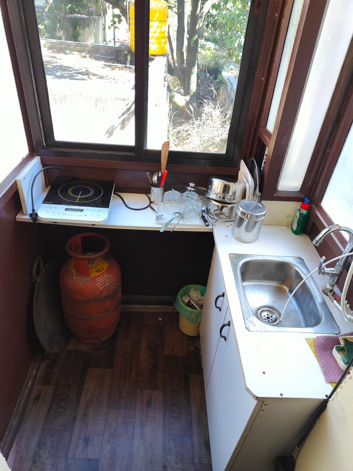 https://findmyroom-property-images-india.s3.ap-south-1.amazonaws.com/nikey-1673774426348-66854.jpeg