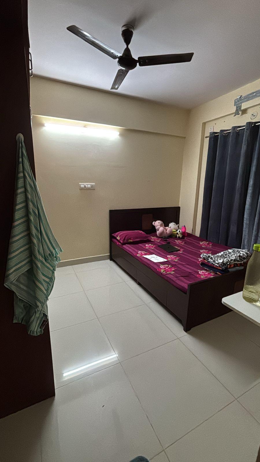 https://findmyroom-property-images-india.s3.ap-south-1.amazonaws.com/nioml-1763385123930-48216