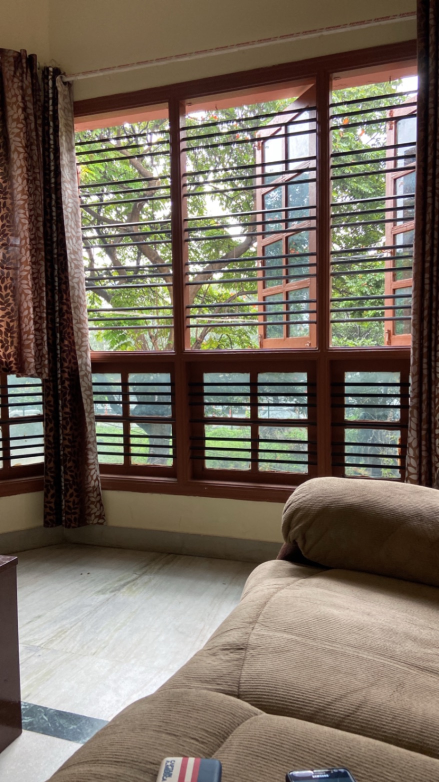 https://findmyroom-property-images-india.s3.ap-south-1.amazonaws.com/nmepq-1760125165016-32064