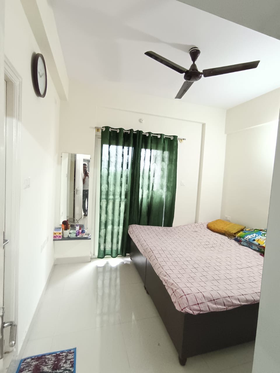 https://findmyroom-property-images-india.s3.ap-south-1.amazonaws.com/nnkht-1767871817371-06810