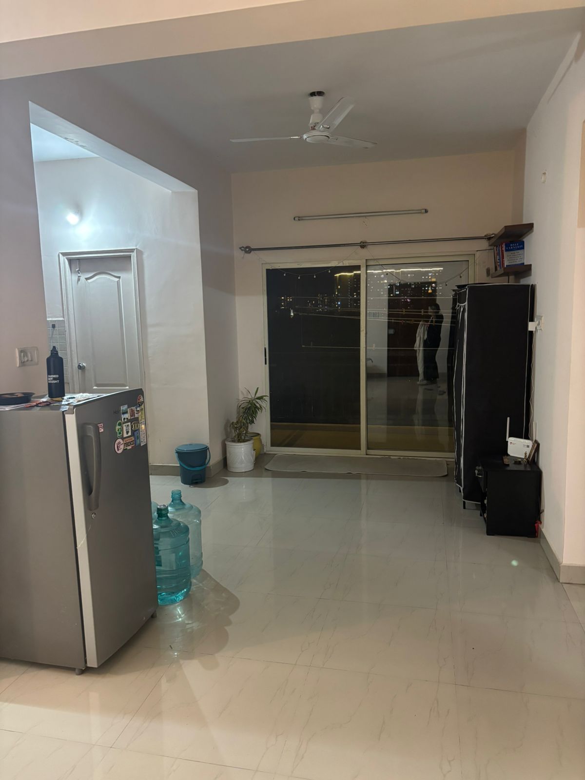 https://findmyroom-property-images-india.s3.ap-south-1.amazonaws.com/nqmxt-1730826047141-88478.jpeg