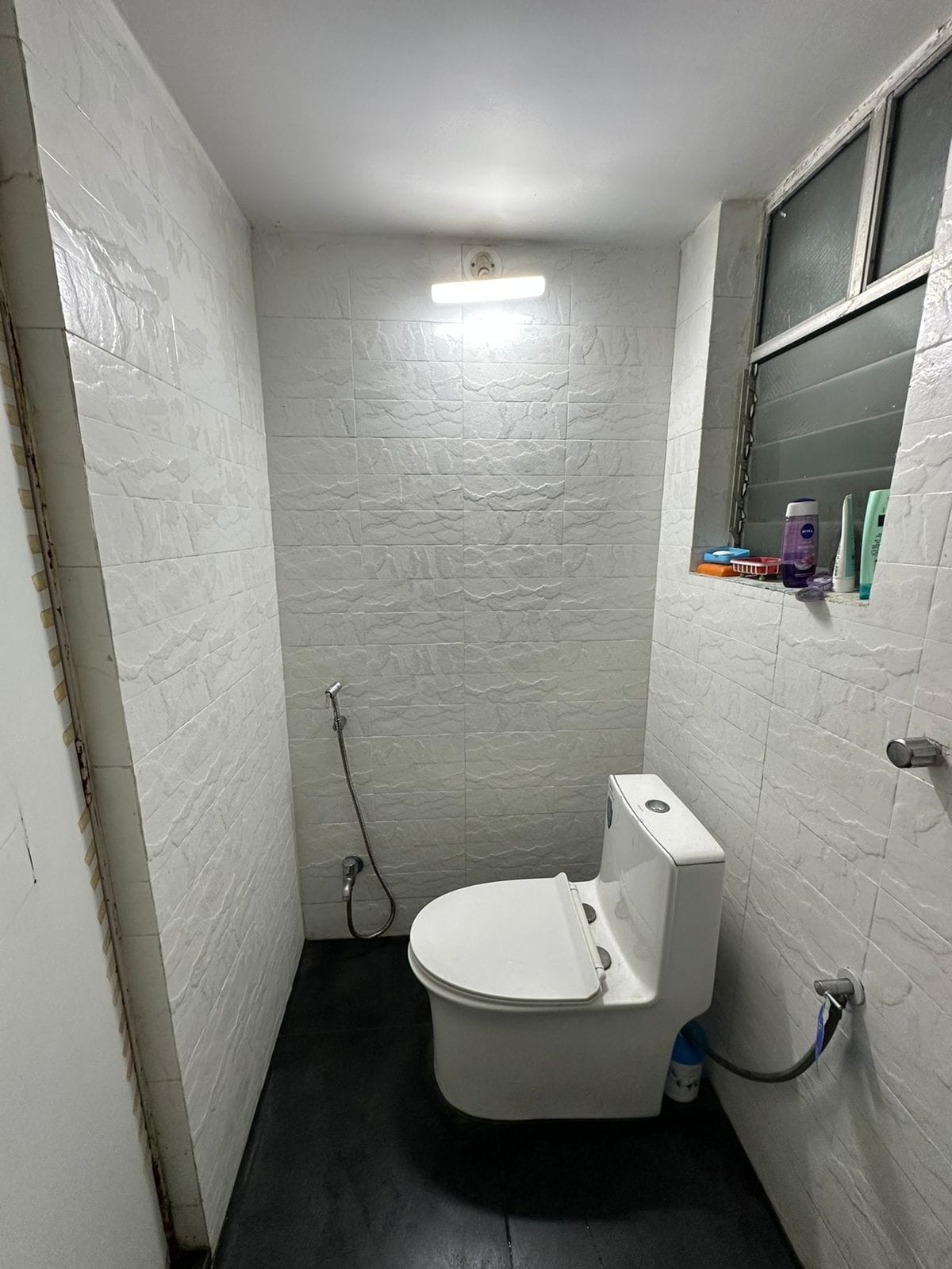 https://findmyroom-property-images-india.s3.ap-south-1.amazonaws.com/nrdsu-1705298478625-50462.jpg