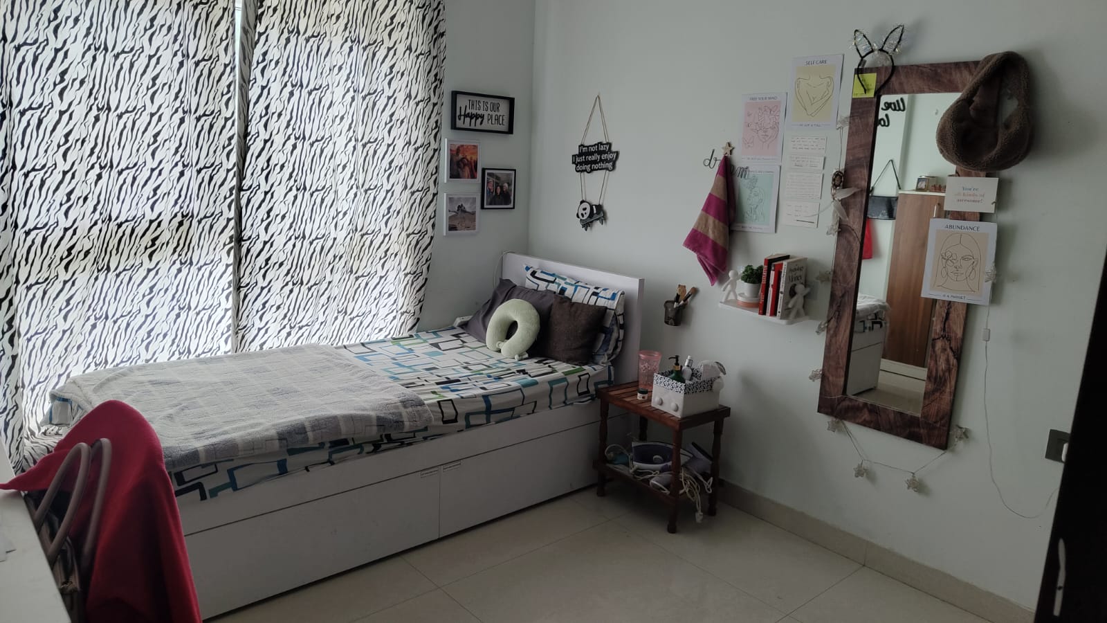https://findmyroom-property-images-india.s3.ap-south-1.amazonaws.com/nrgjw-1720940235806-21581.jpeg
