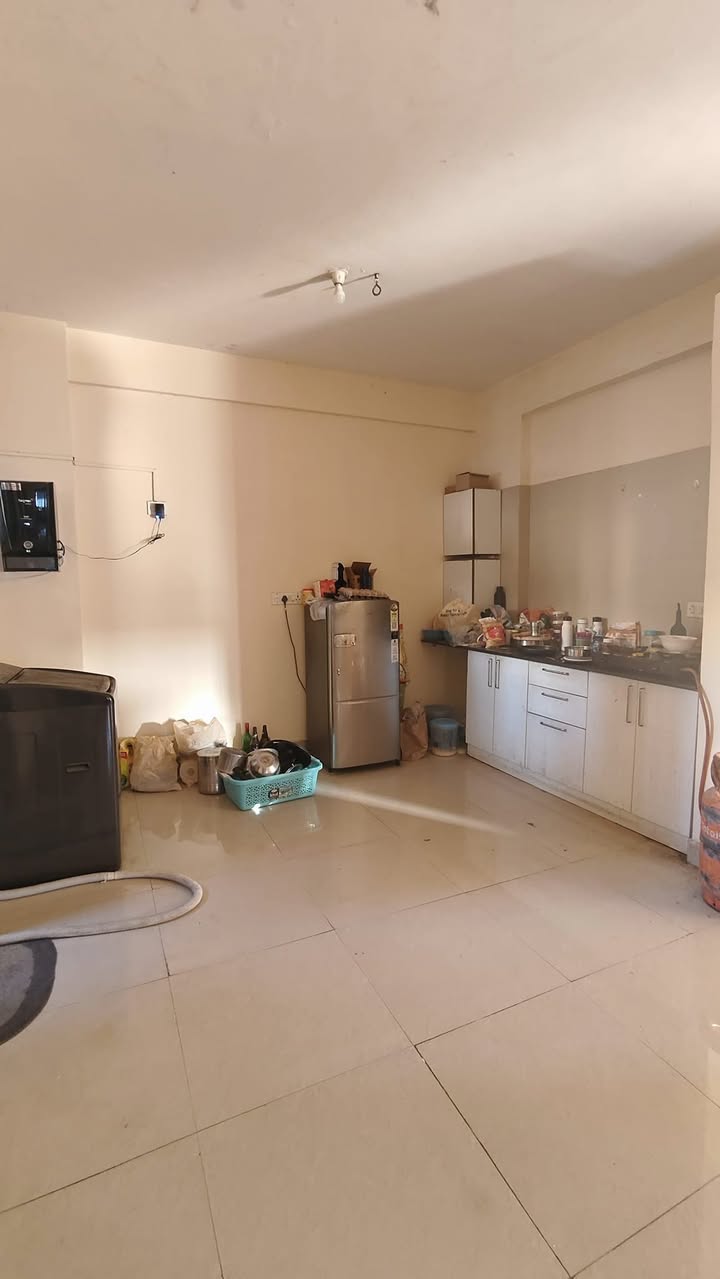 https://findmyroom-property-images-india.s3.ap-south-1.amazonaws.com/nrhxf-1733821279110-87222.jpg