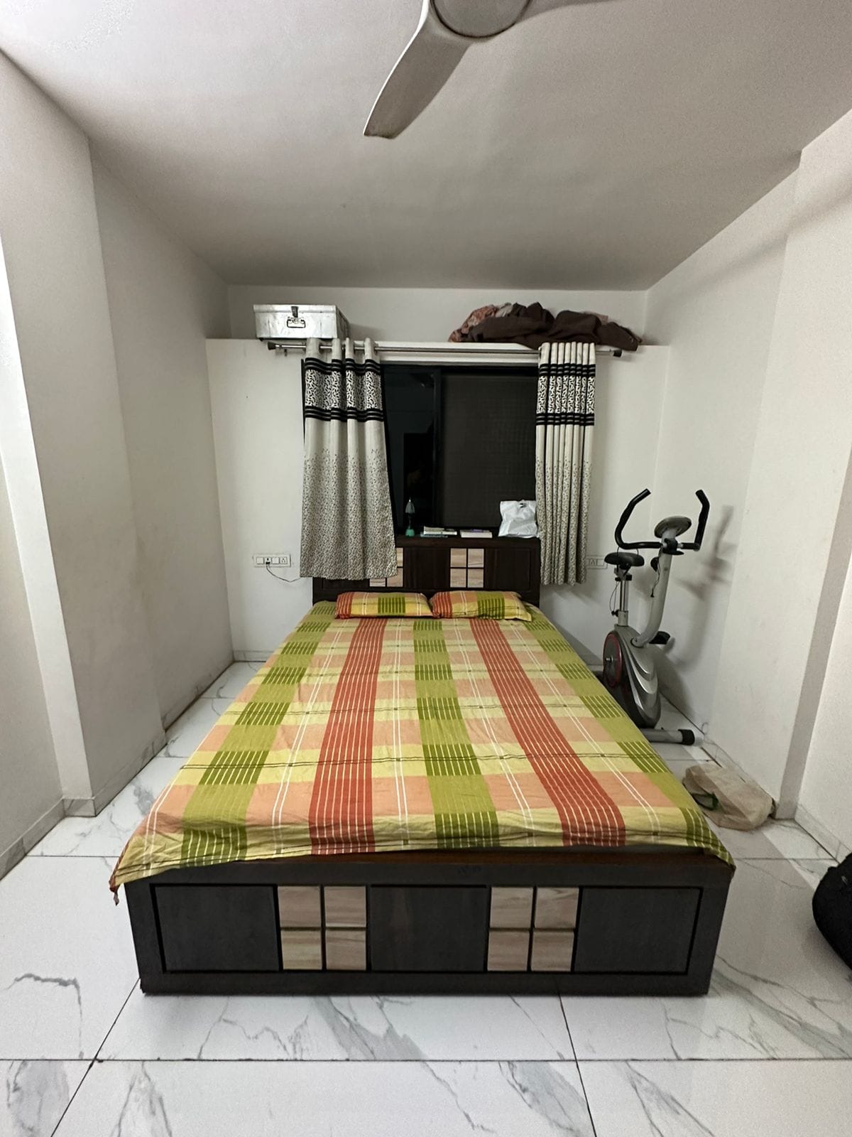 https://findmyroom-property-images-india.s3.ap-south-1.amazonaws.com/nrkaz-1705298478623-44318.jpg