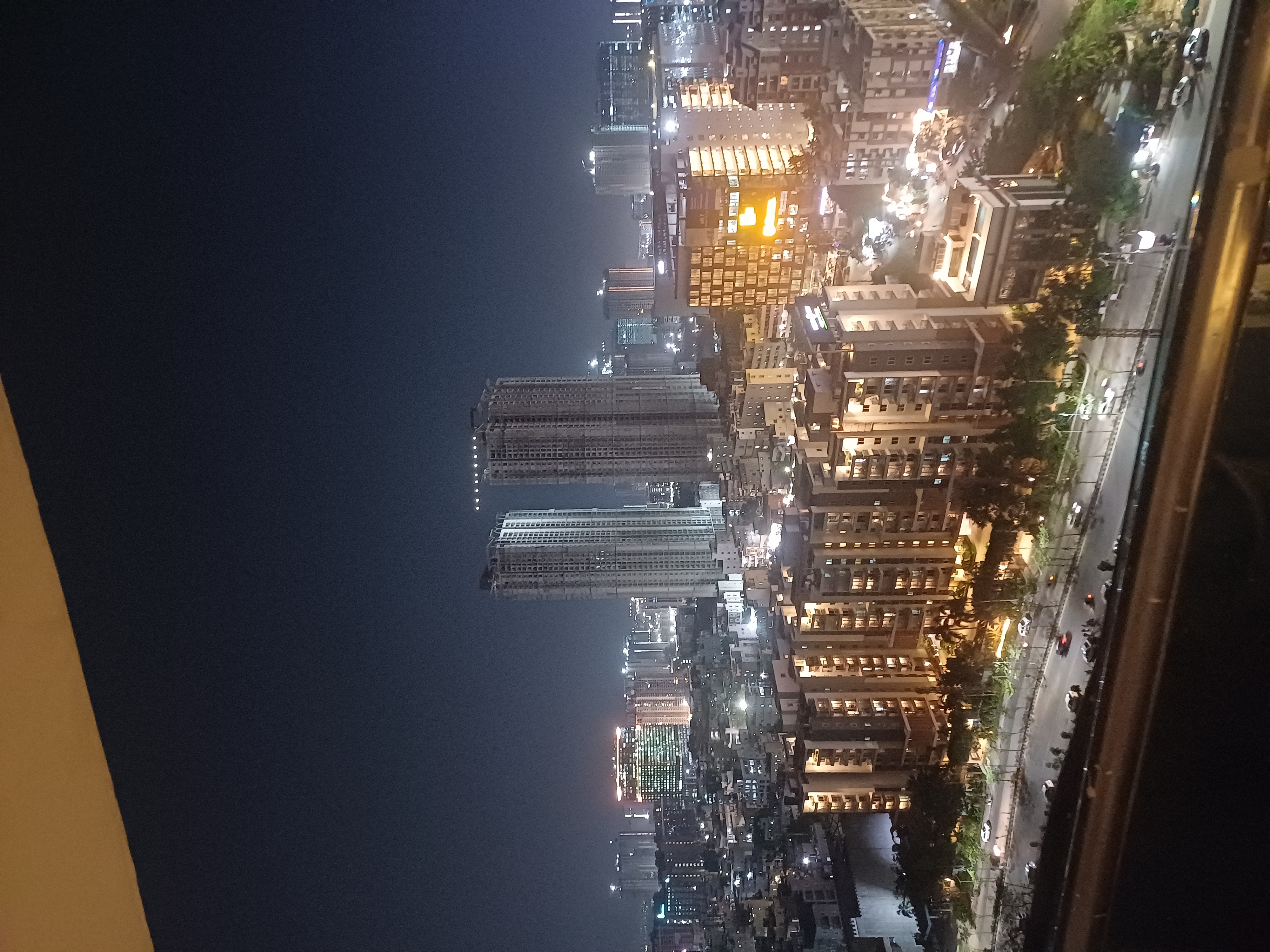 https://findmyroom-property-images-india.s3.ap-south-1.amazonaws.com/nuigu-1745411649709-75564.jpg