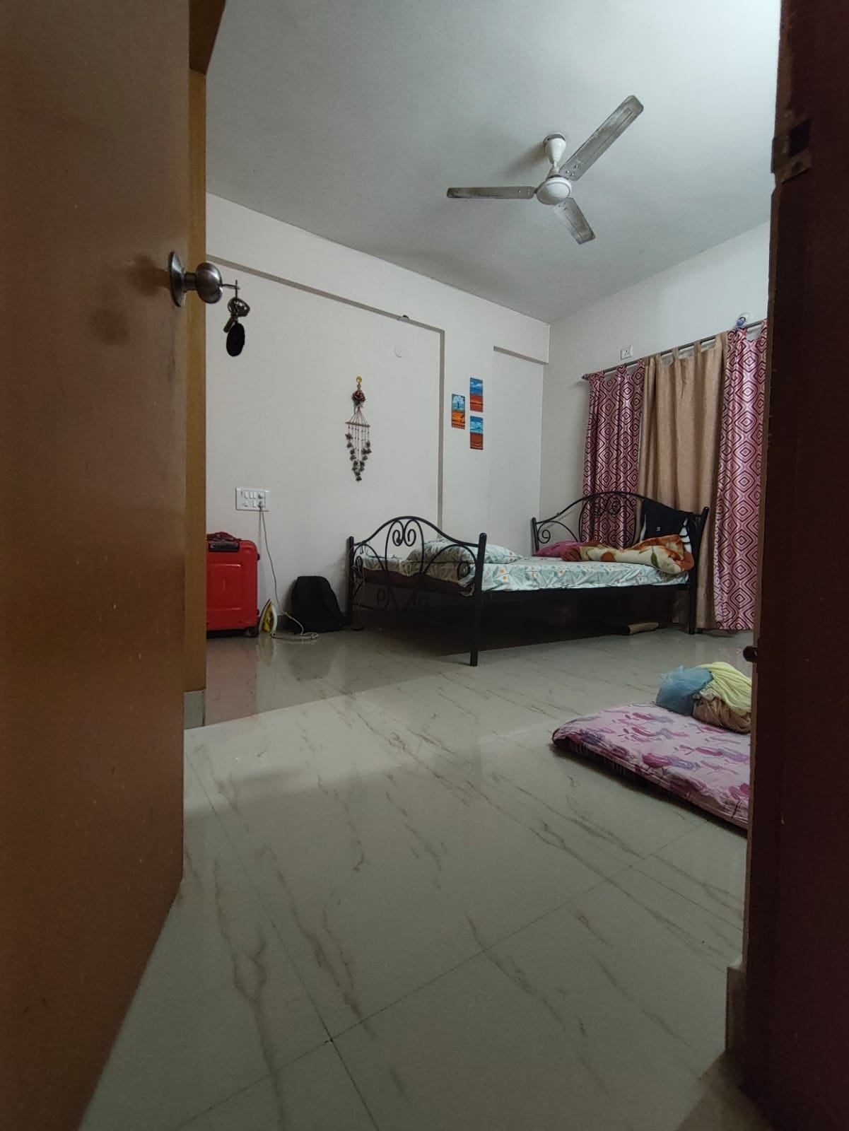 https://findmyroom-property-images-india.s3.ap-south-1.amazonaws.com/nuzbd-1771008363270-14101