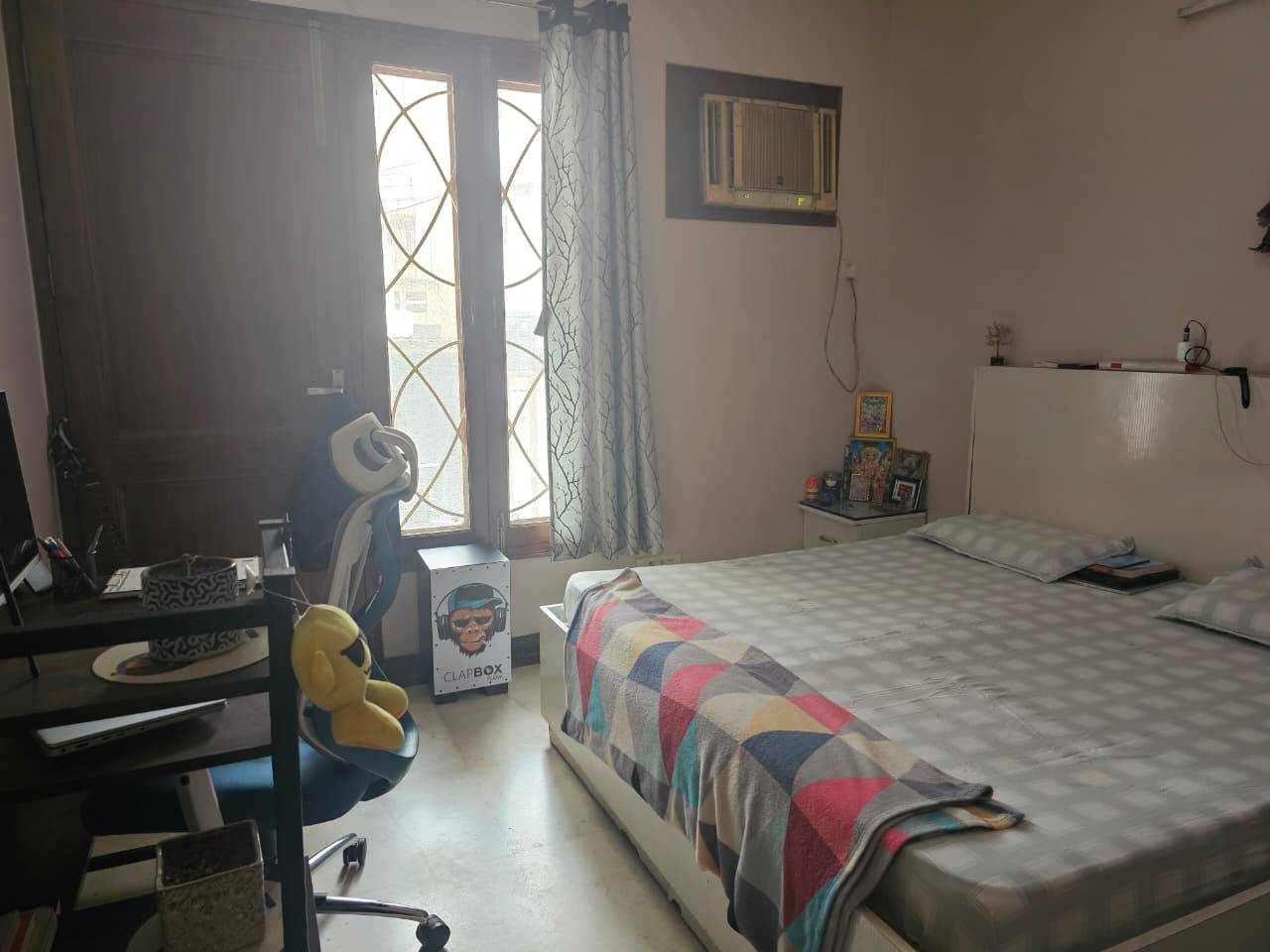 https://findmyroom-property-images-india.s3.ap-south-1.amazonaws.com/nzbuu-1760164101918-63663
