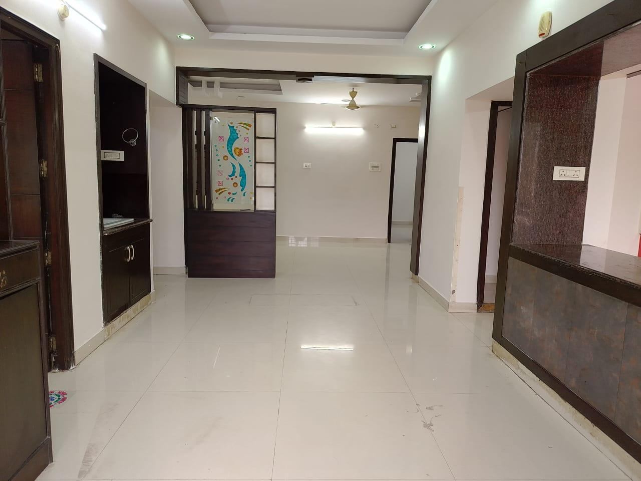 https://findmyroom-property-images-india.s3.ap-south-1.amazonaws.com/obgdz-1769666242671-85515