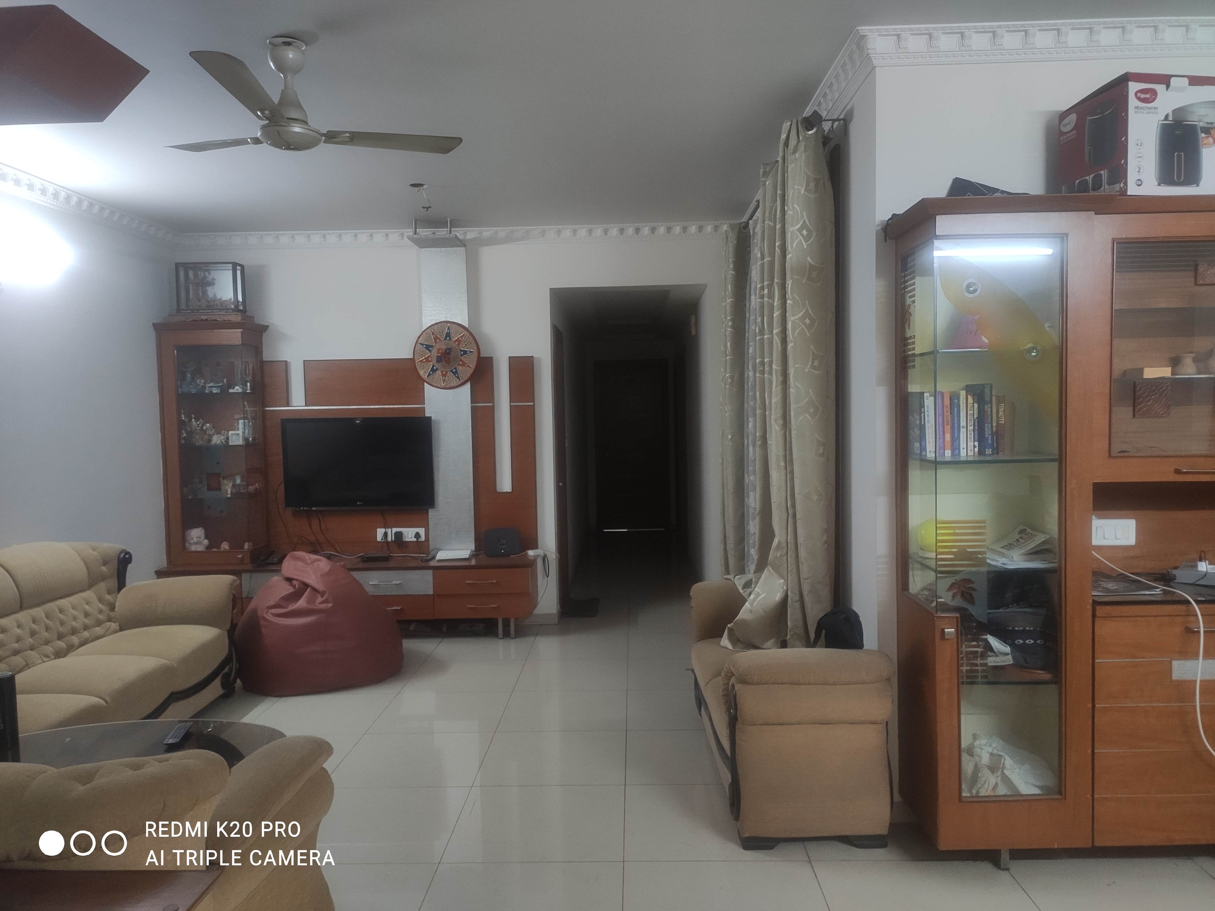 https://findmyroom-property-images-india.s3.ap-south-1.amazonaws.com/obsxr-1710512042674-45717.jpg