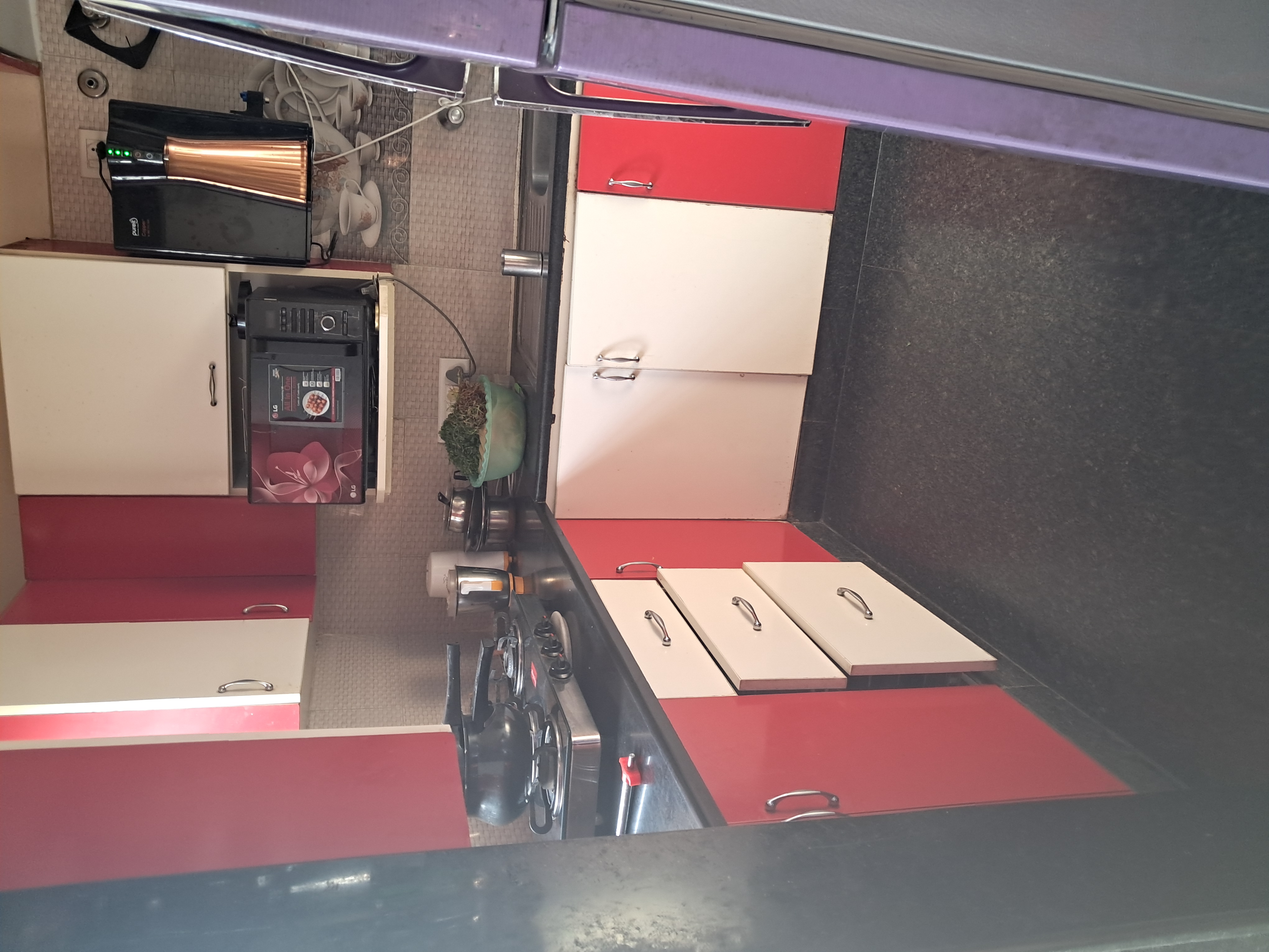 https://findmyroom-property-images-india.s3.ap-south-1.amazonaws.com/obzwg-1693623628649-00747.jpg