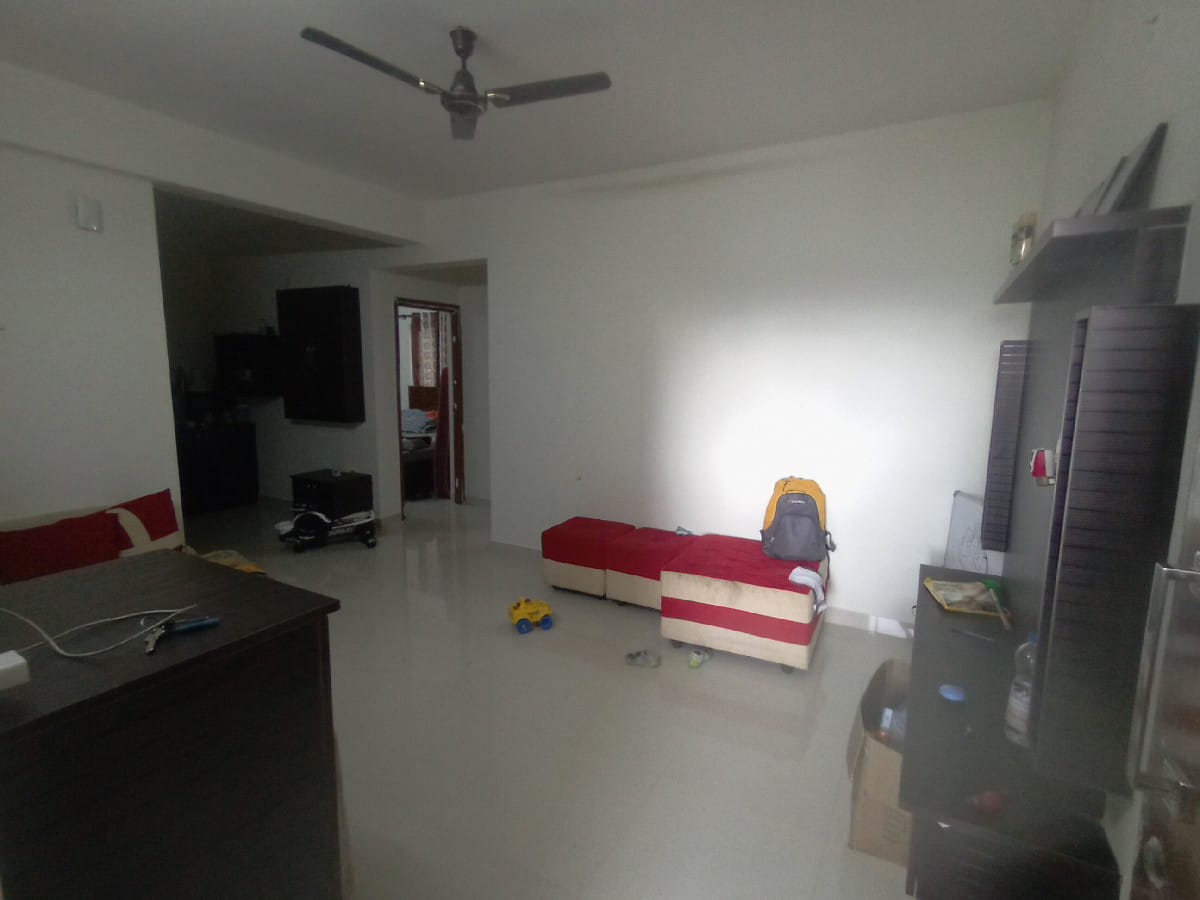 https://findmyroom-property-images-india.s3.ap-south-1.amazonaws.com/oirfq-1728232847340-31125.jpg