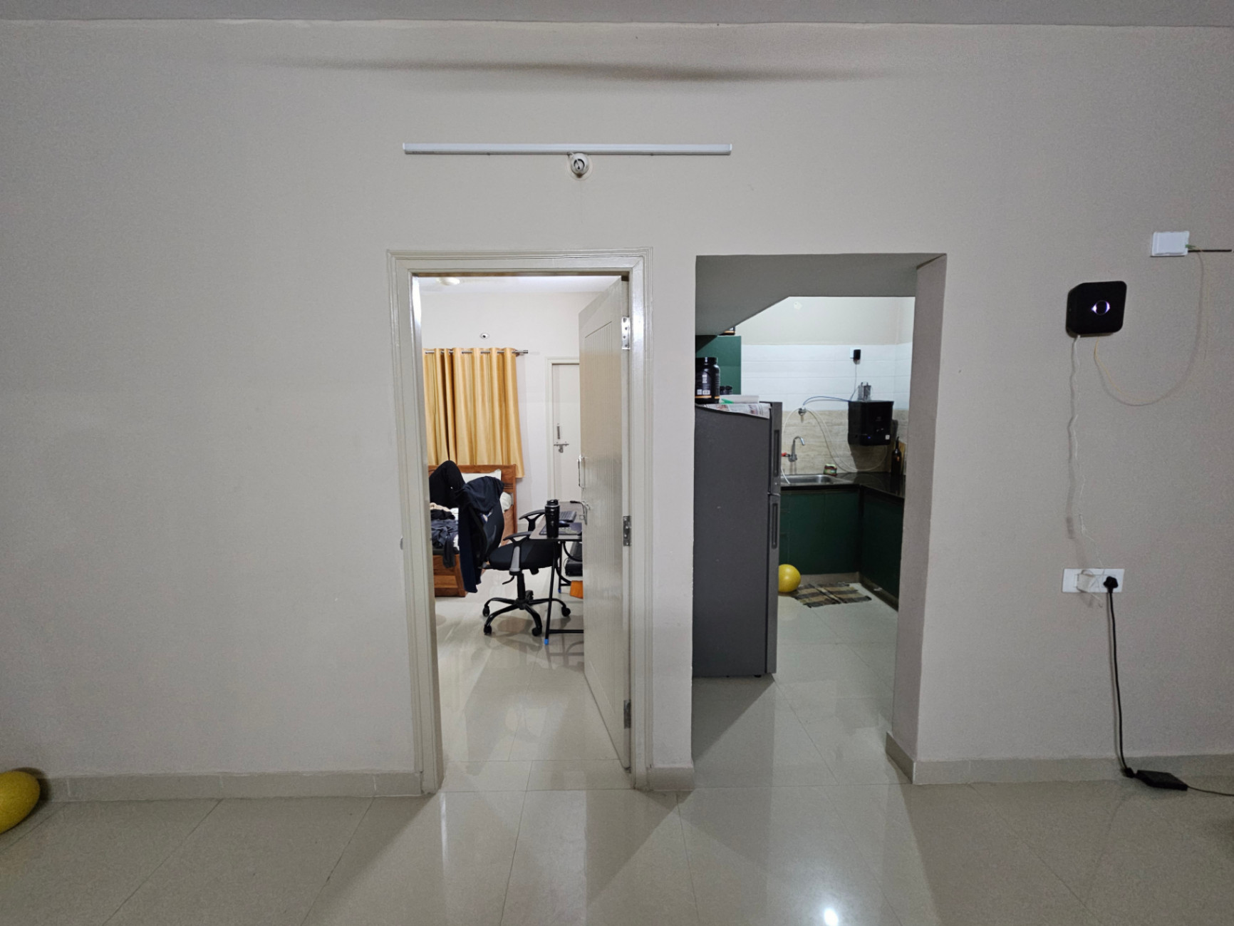 https://findmyroom-property-images-india.s3.ap-south-1.amazonaws.com/ojgvp-1767422244298-42676