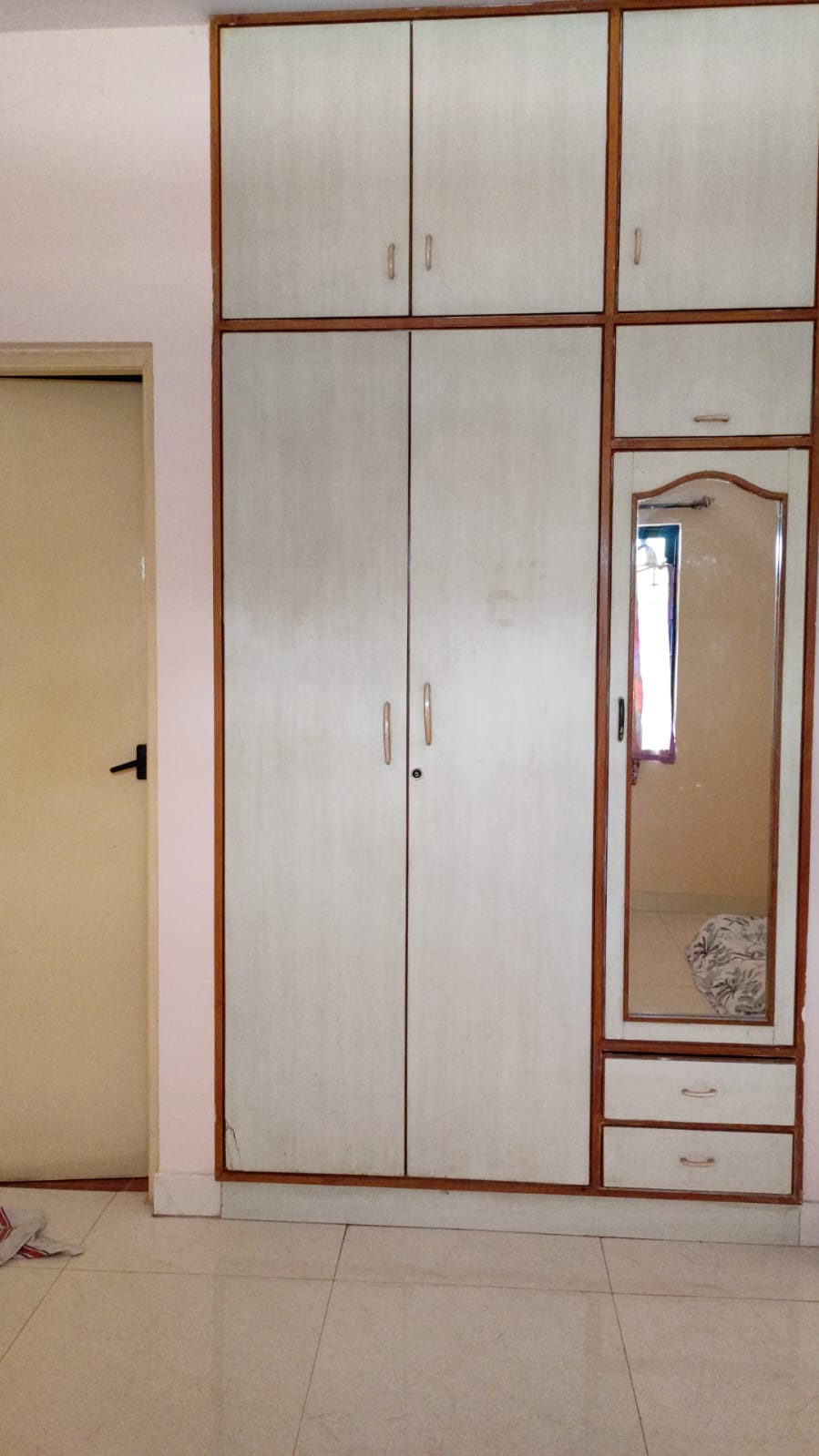https://findmyroom-property-images-india.s3.ap-south-1.amazonaws.com/okgwj-1753289950995-38877.jpg