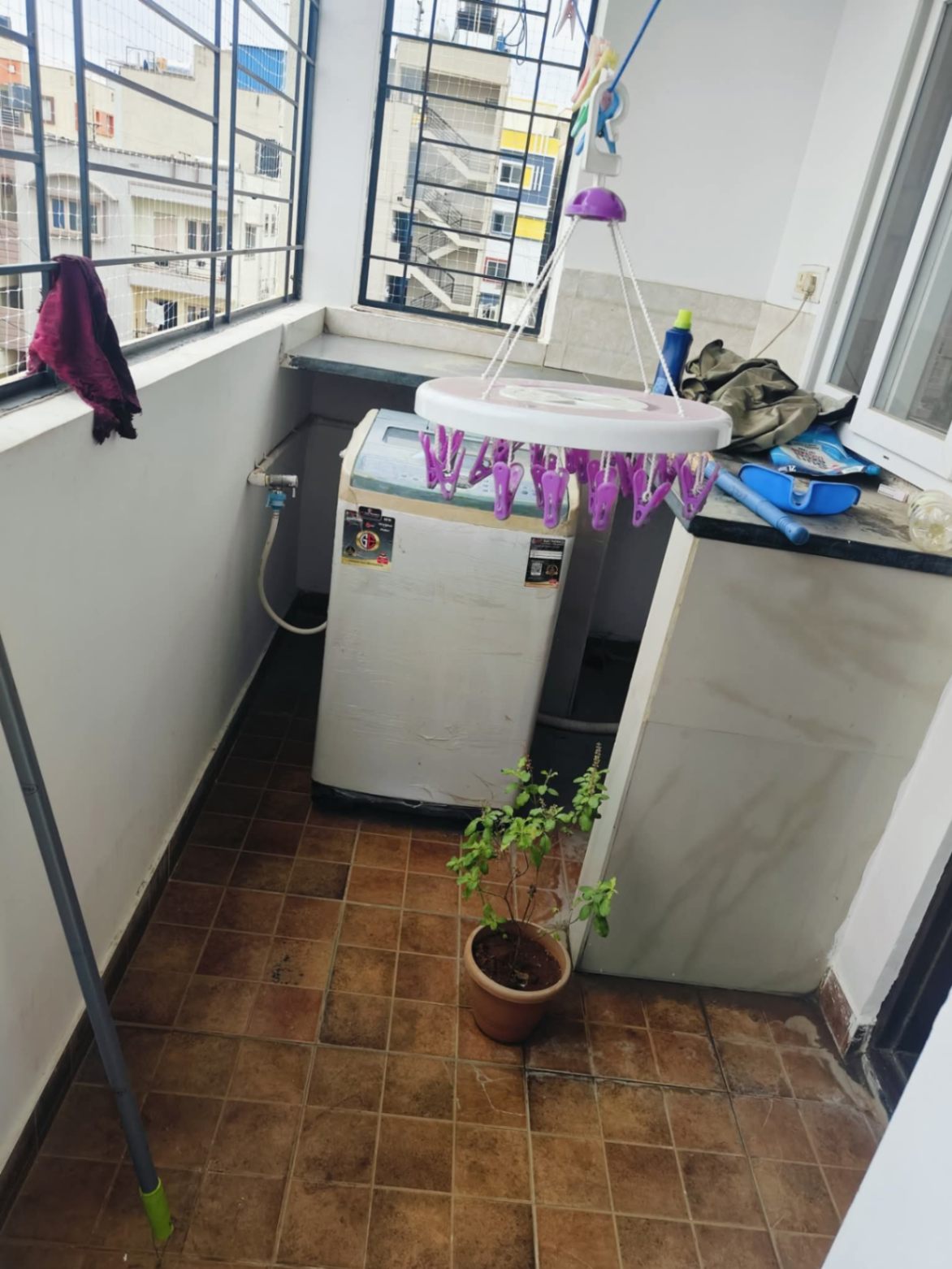 https://findmyroom-property-images-india.s3.ap-south-1.amazonaws.com/olbmz-1760099321520-57653