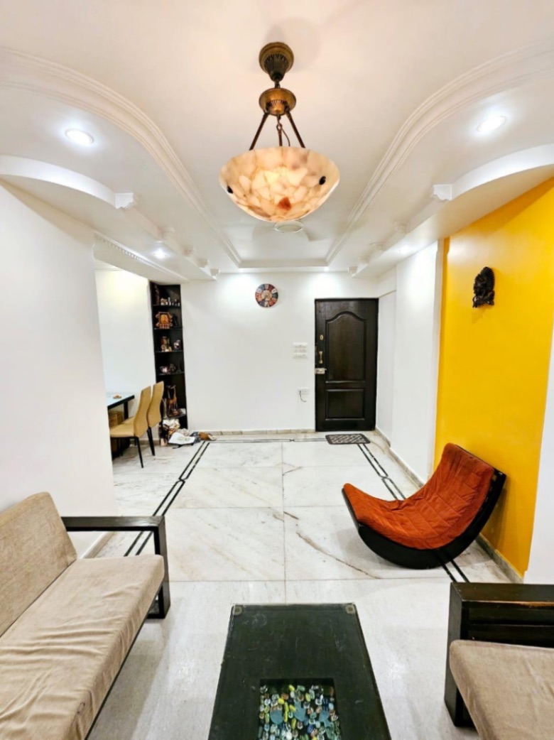 https://findmyroom-property-images-india.s3.ap-south-1.amazonaws.com/olvfl-1760861540519-35767