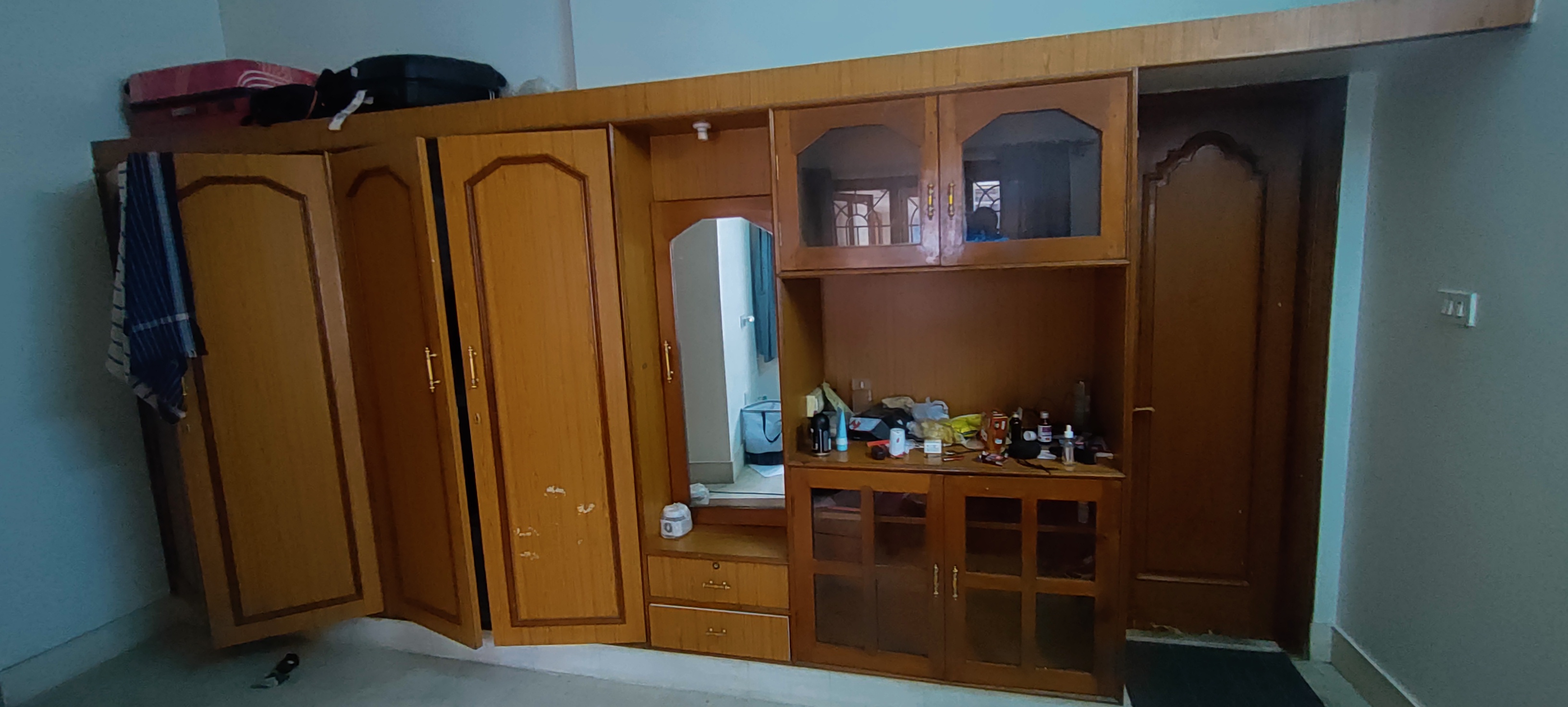 https://findmyroom-property-images-india.s3.ap-south-1.amazonaws.com/omlcj-1726401280535-65484.jpg