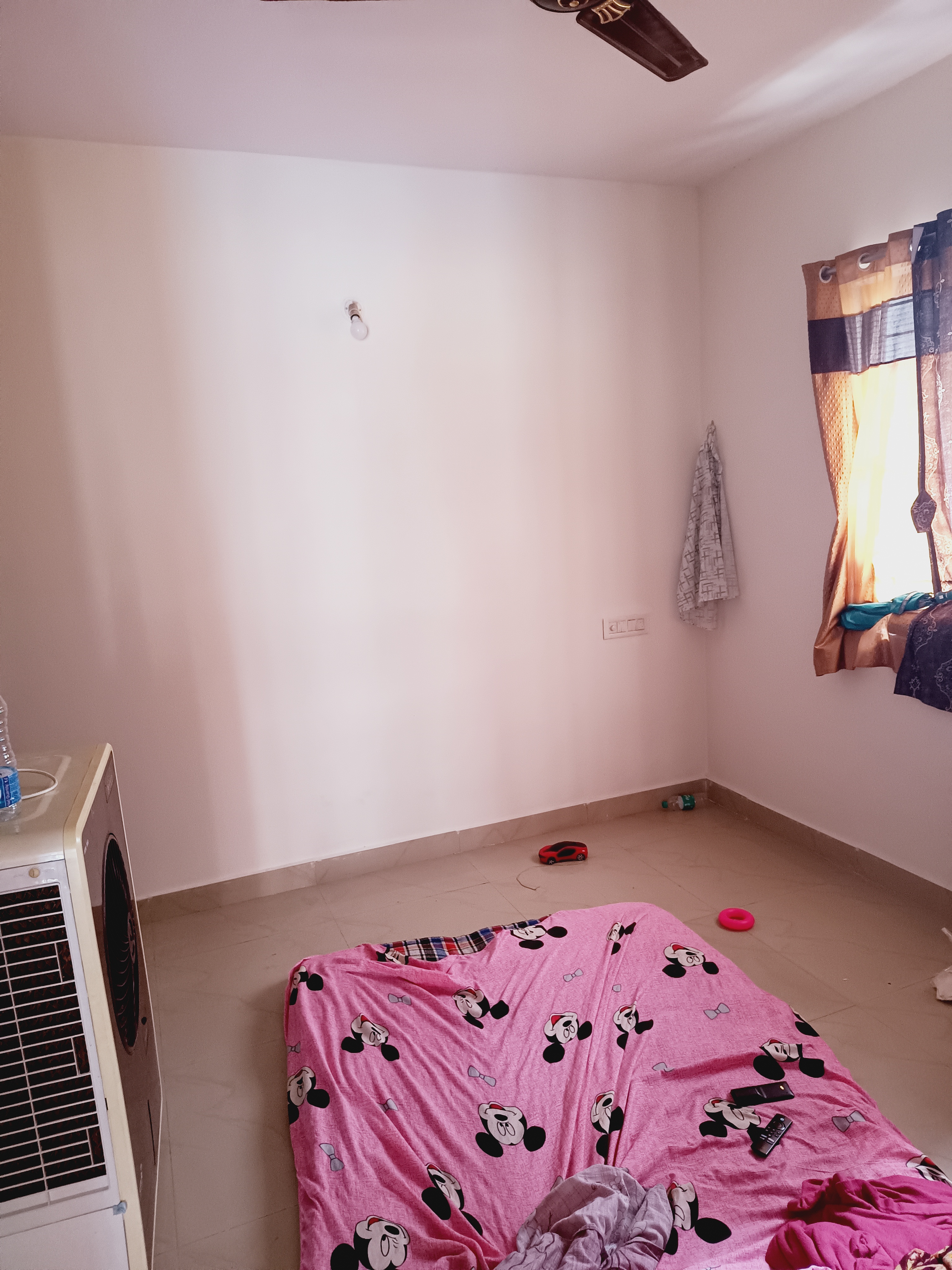 https://findmyroom-property-images-india.s3.ap-south-1.amazonaws.com/onlwv-1719679431123-06178.jpg