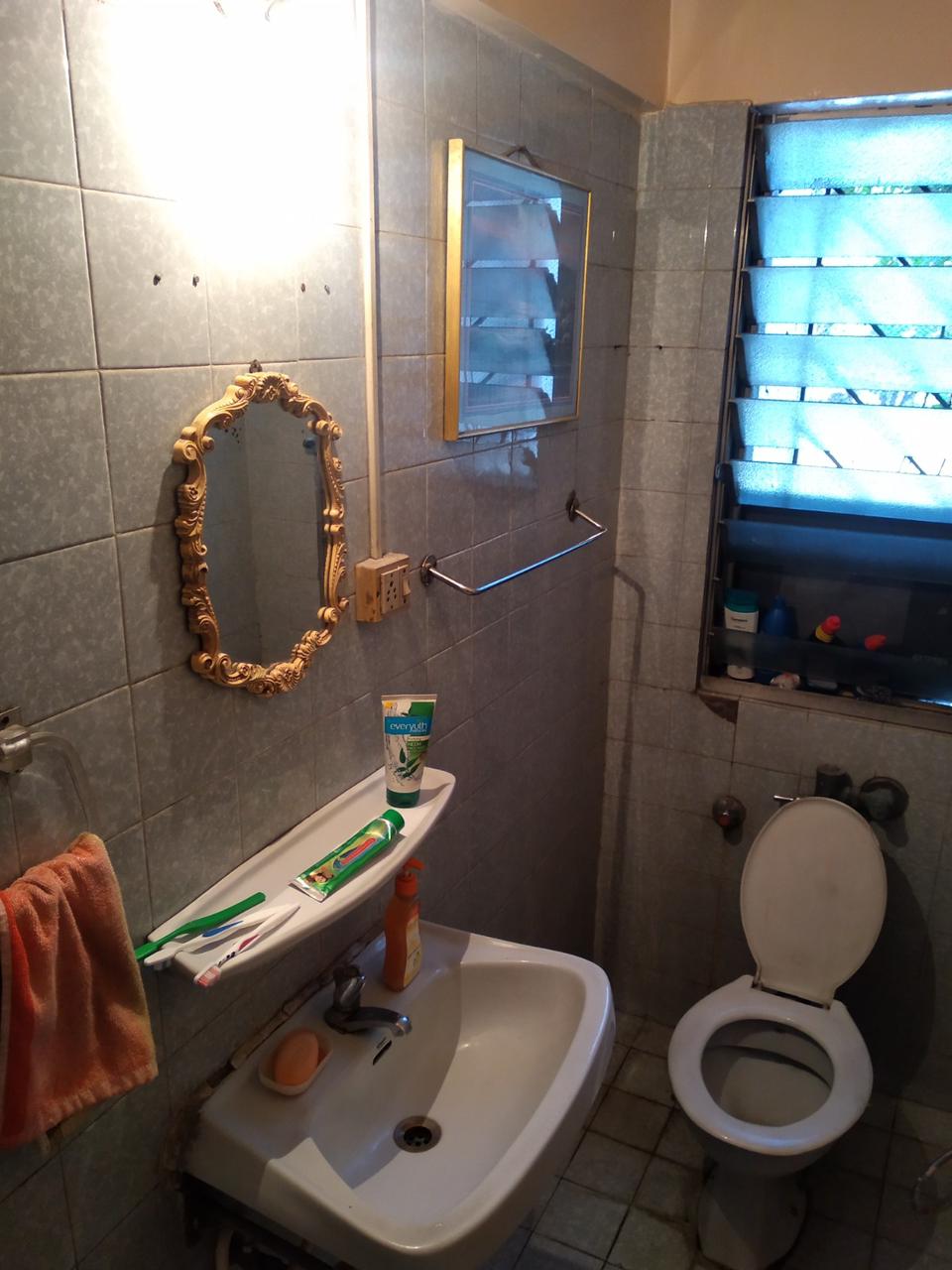 https://findmyroom-property-images-india.s3.ap-south-1.amazonaws.com/oorrn-1743782825361-04304.jpg
