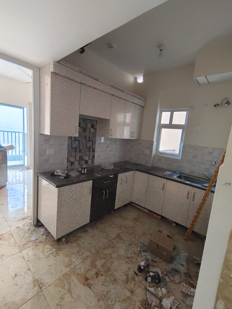 https://findmyroom-property-images-india.s3.ap-south-1.amazonaws.com/opbms-1679414074459-52384.jpg