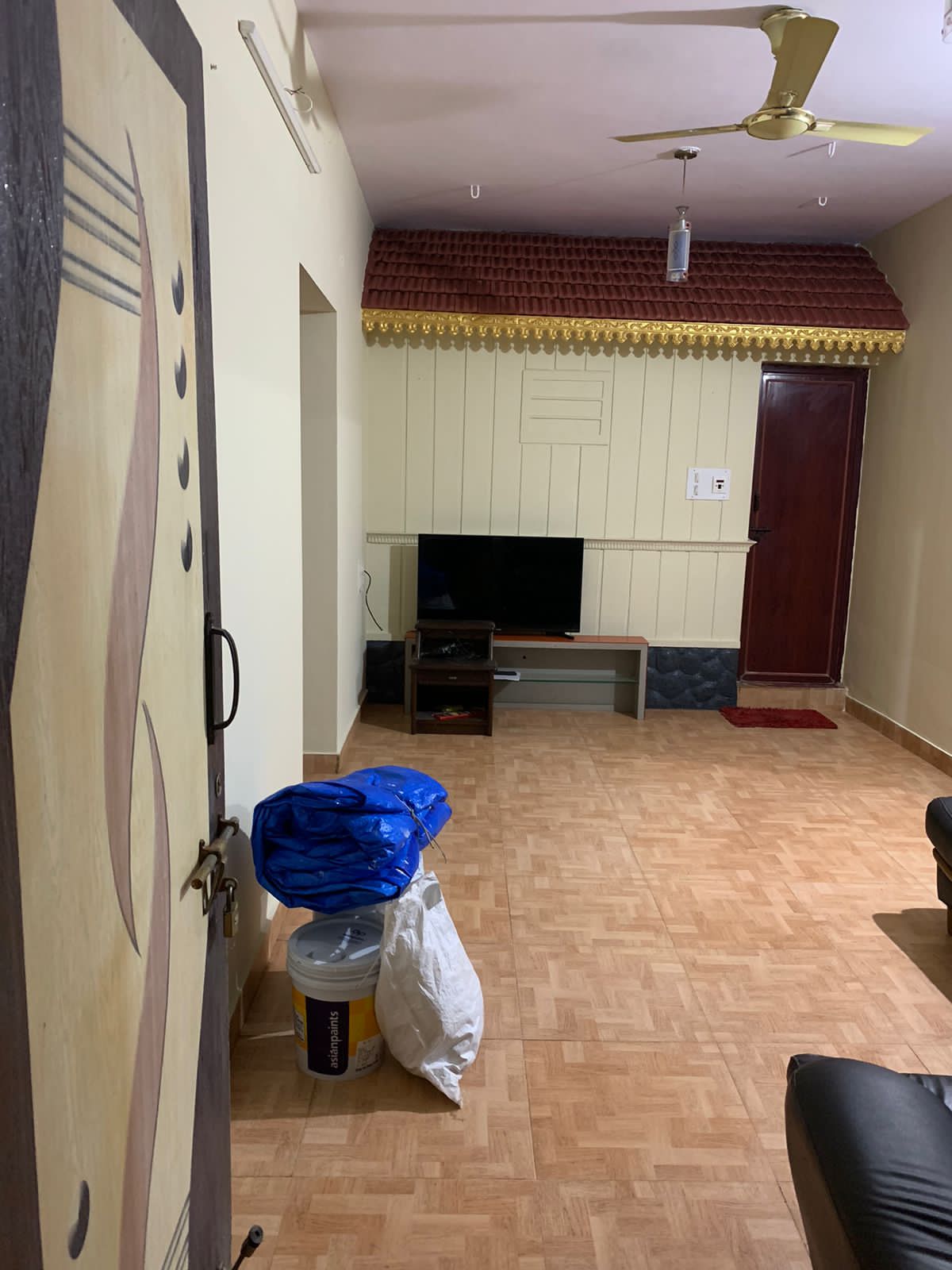 https://findmyroom-property-images-india.s3.ap-south-1.amazonaws.com/oragi-1702998970976-86376.jpeg