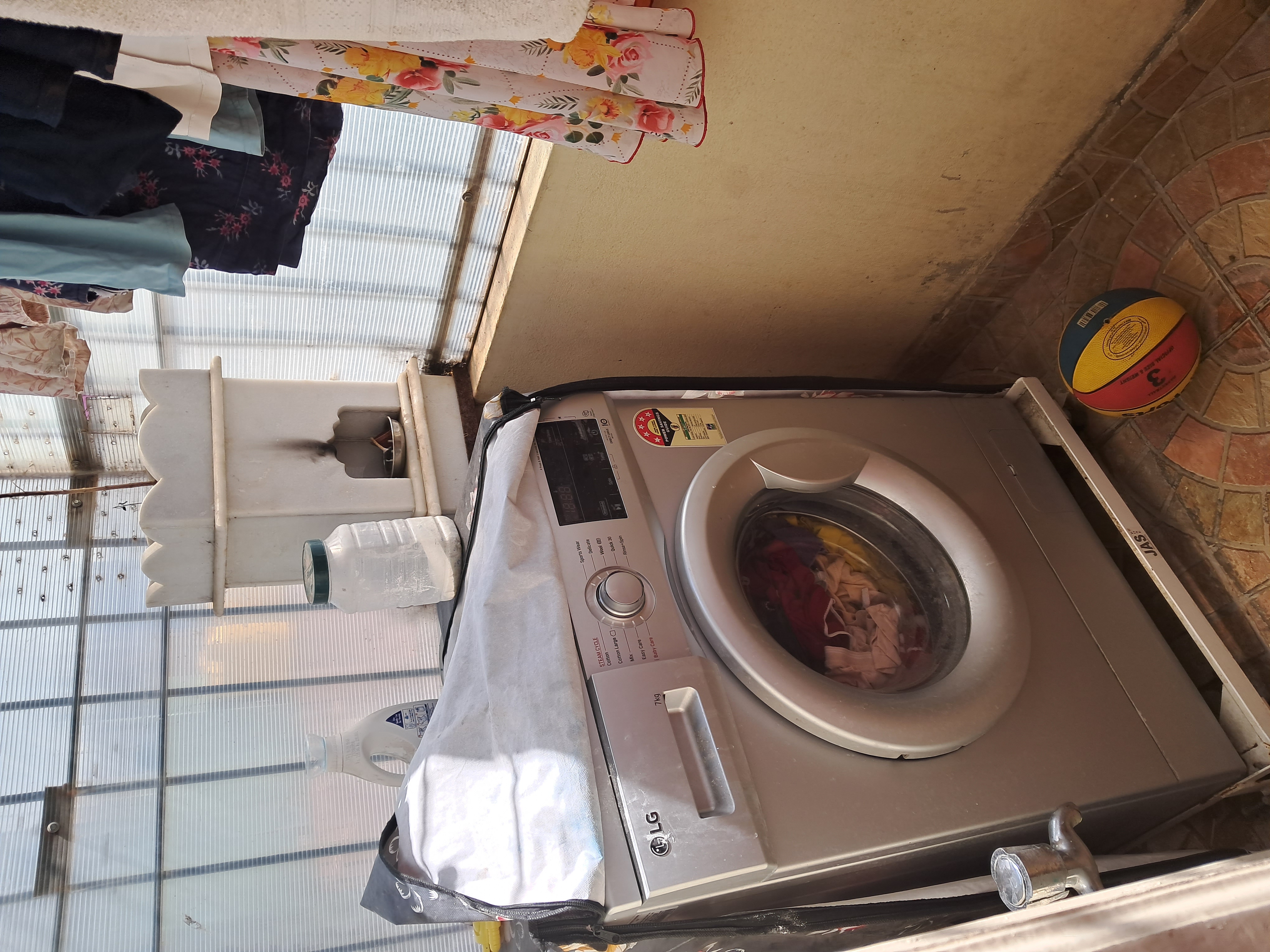 https://findmyroom-property-images-india.s3.ap-south-1.amazonaws.com/osmke-1693623628566-75500.jpg