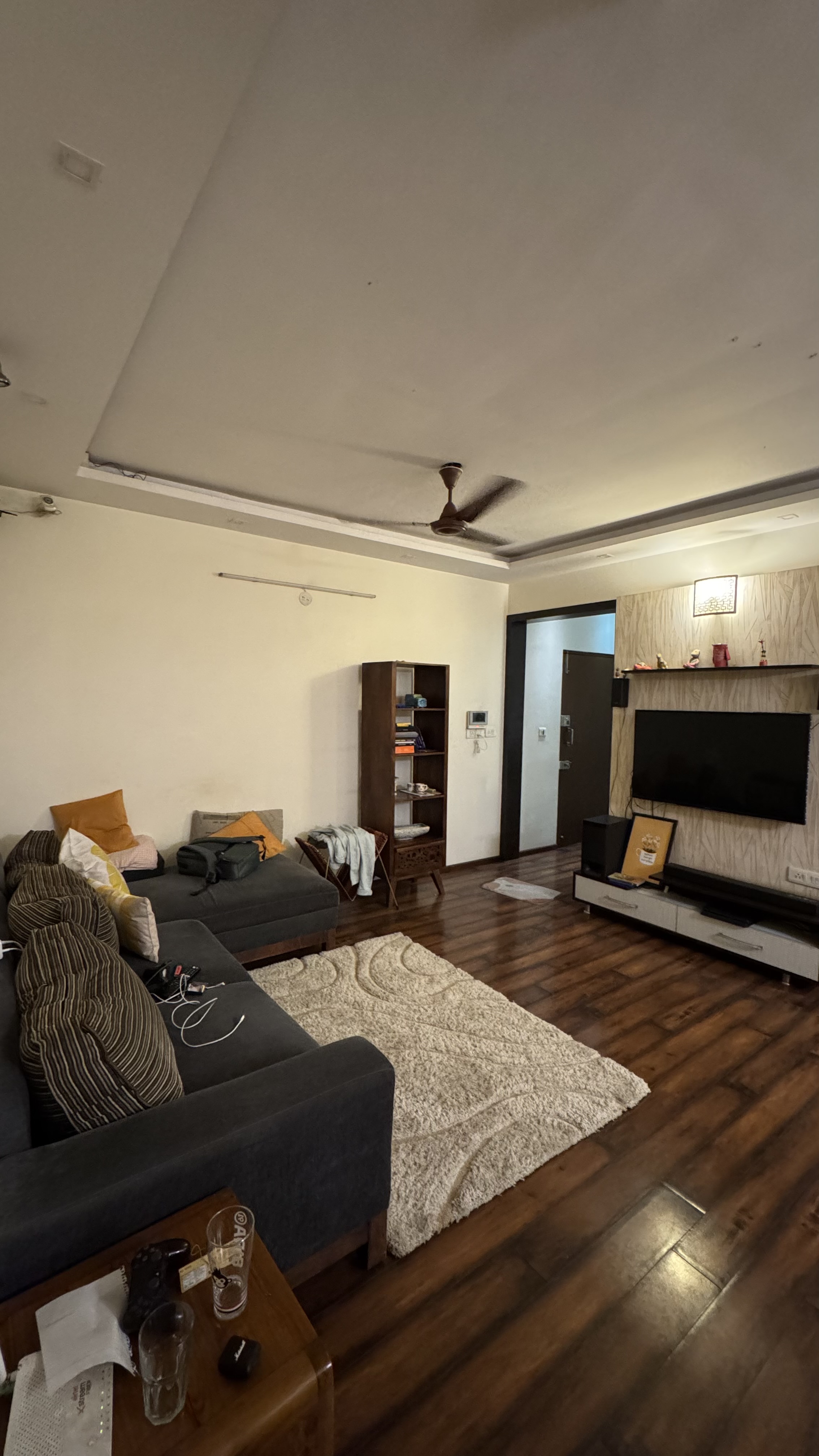 https://findmyroom-property-images-india.s3.ap-south-1.amazonaws.com/oydti-1727228457705-73817.jpeg