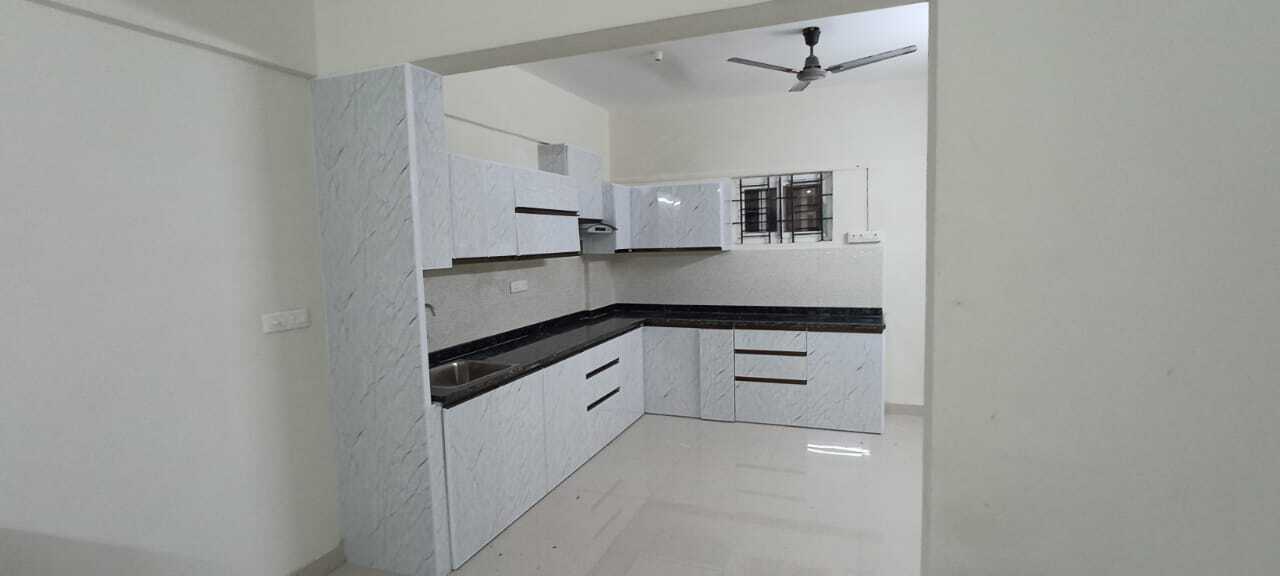 https://findmyroom-property-images-india.s3.ap-south-1.amazonaws.com/oymlb-1752777768283-36752.jpg