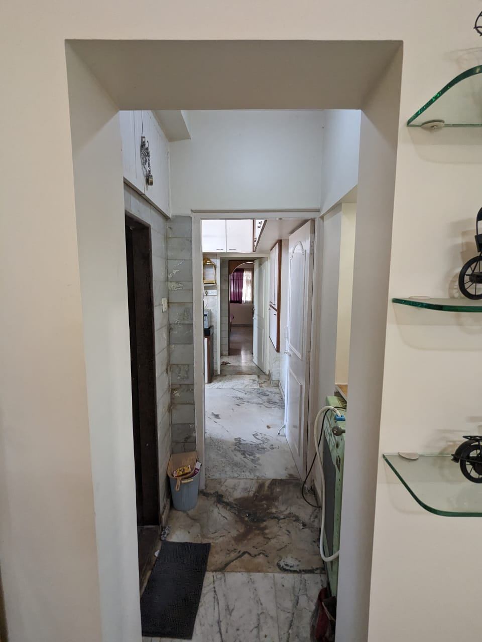 https://findmyroom-property-images-india.s3.ap-south-1.amazonaws.com/oyrri-1760286155859-05186