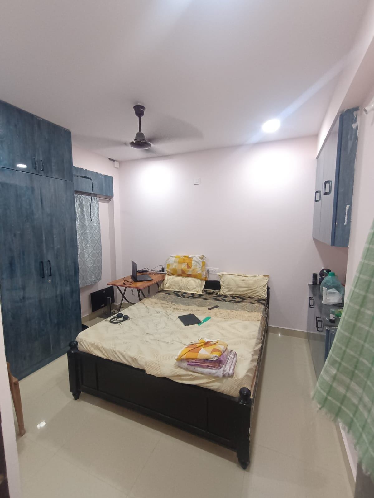 https://findmyroom-property-images-india.s3.ap-south-1.amazonaws.com/pbpzf-1762976260606-86323