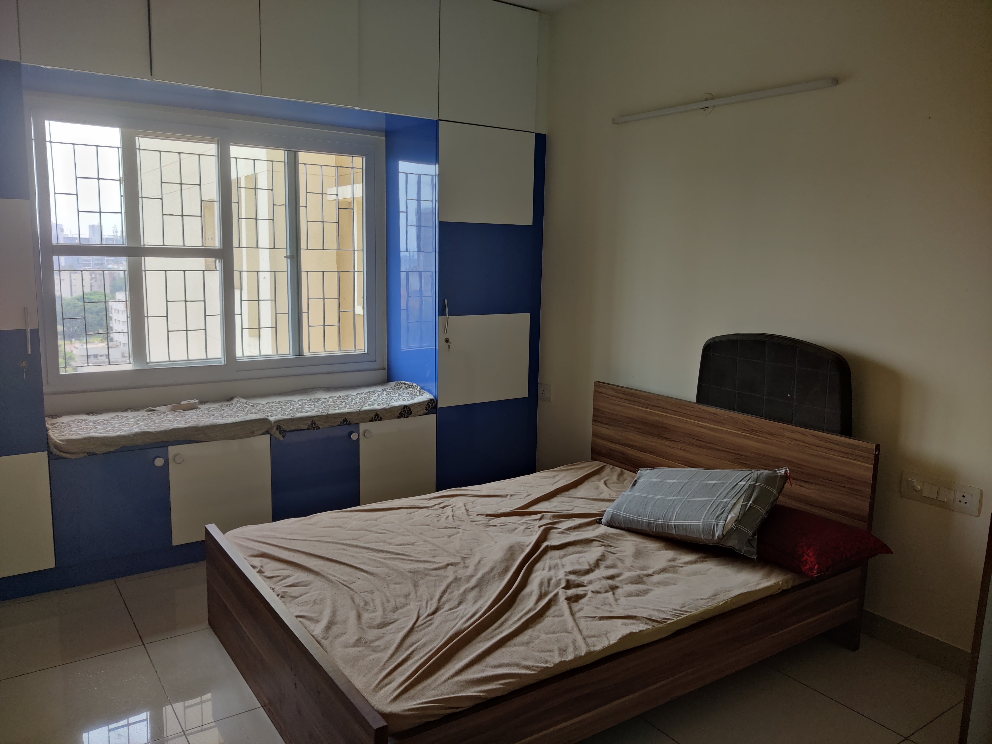 https://findmyroom-property-images-india.s3.ap-south-1.amazonaws.com/penqb-1665511852082-56687.jpg
