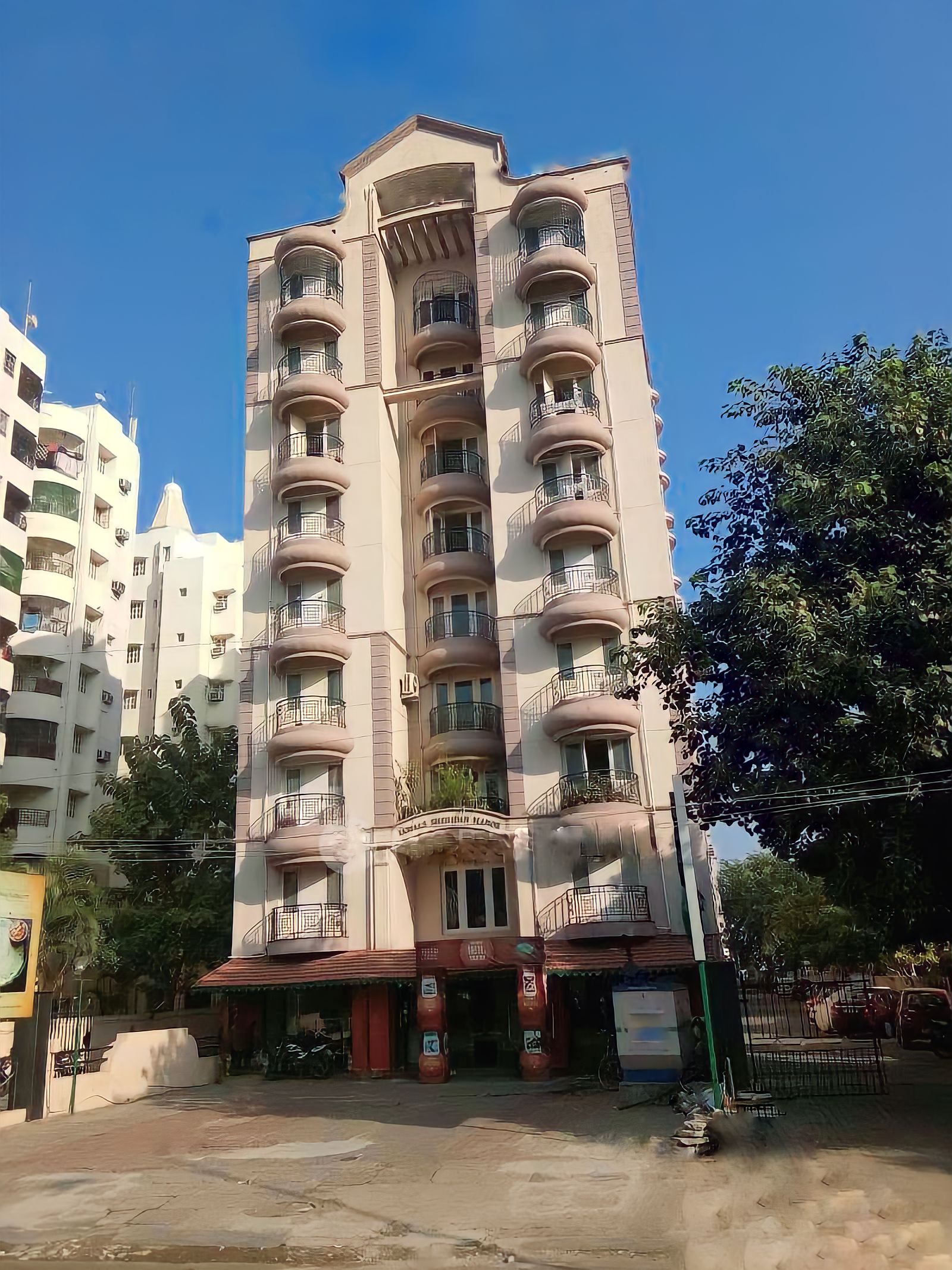 https://findmyroom-property-images-india.s3.ap-south-1.amazonaws.com/pmgun-1706424472641-27314.jpg