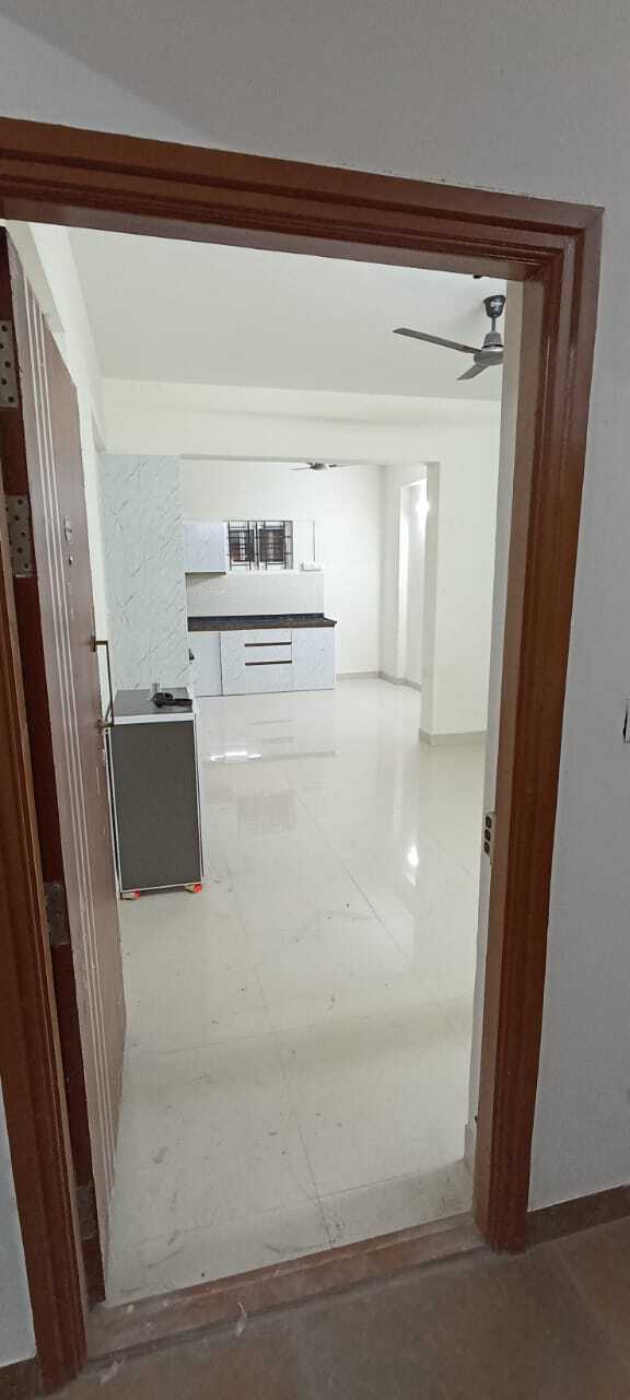 https://findmyroom-property-images-india.s3.ap-south-1.amazonaws.com/ptanx-1752777768283-68076.jpg