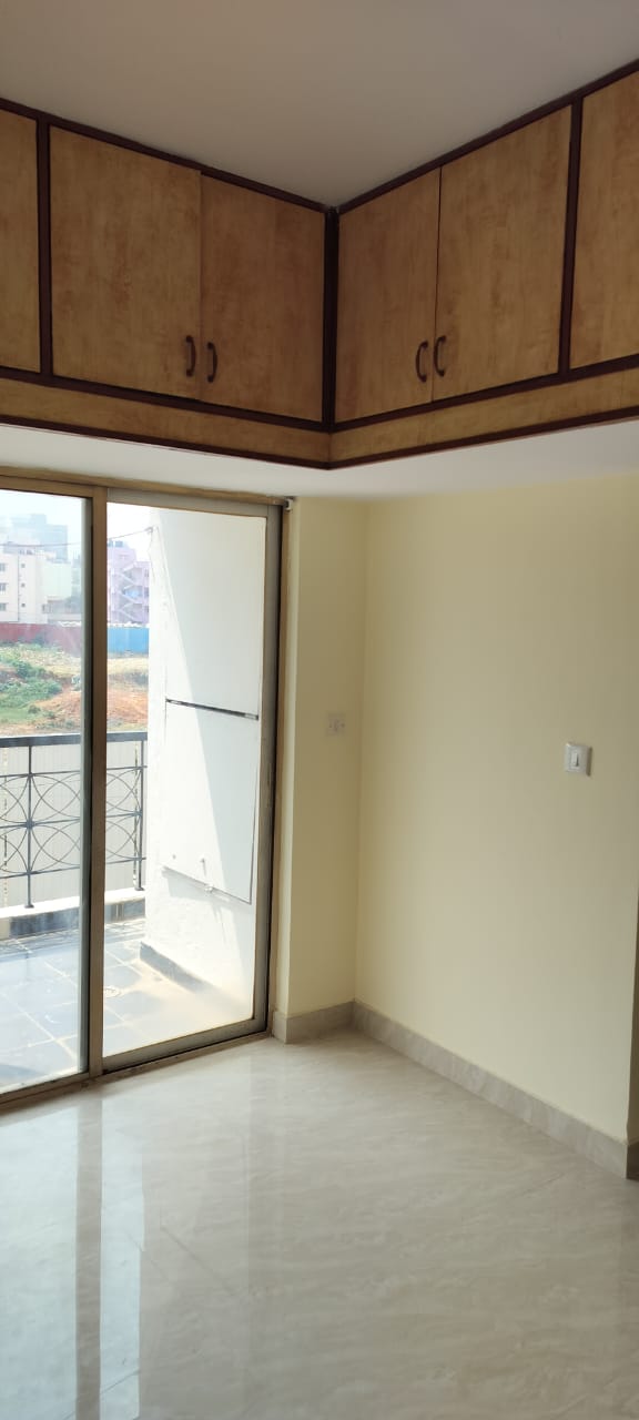 https://findmyroom-property-images-india.s3.ap-south-1.amazonaws.com/pweqh-1717336718815-47647.jpg