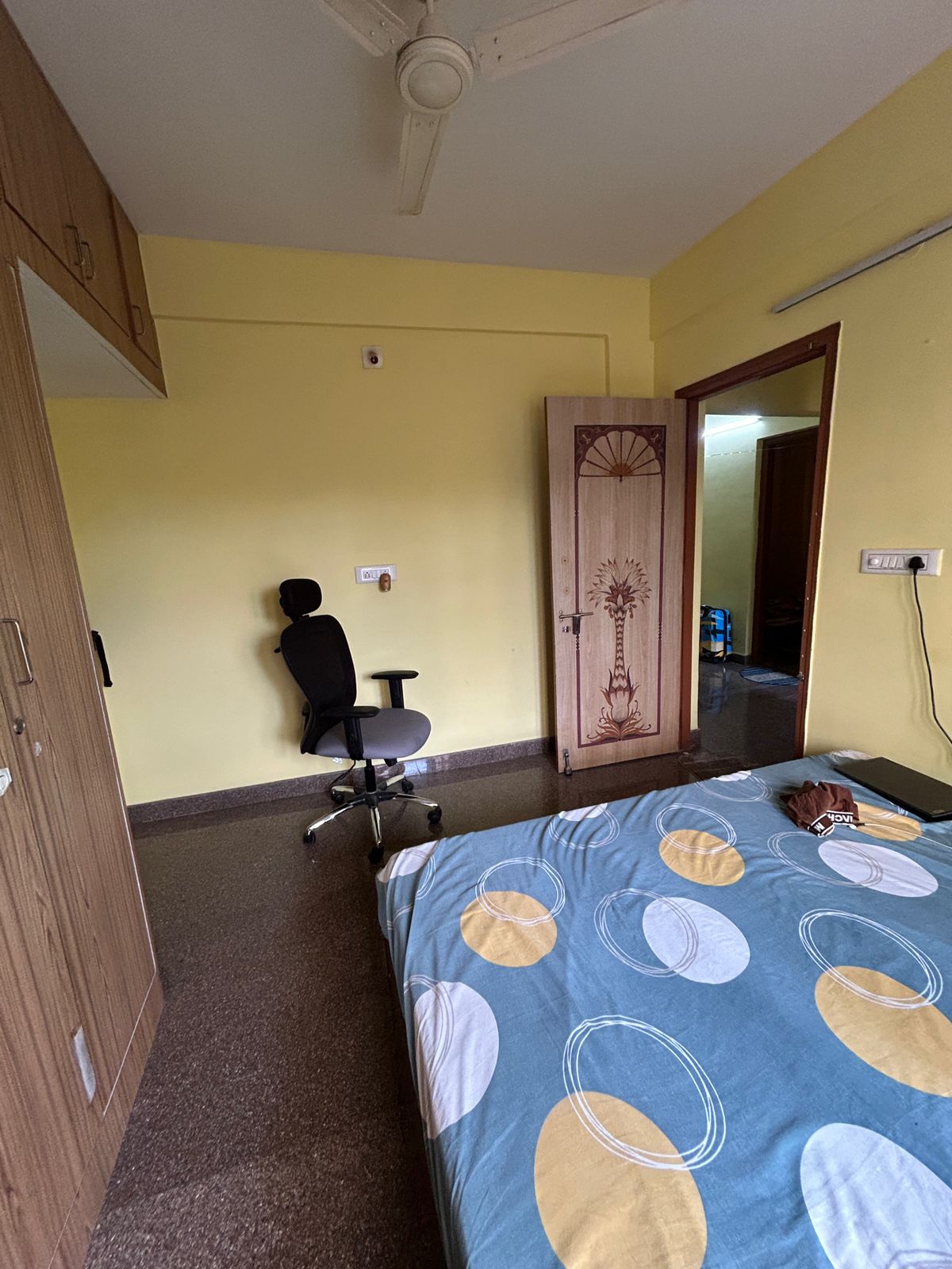 https://findmyroom-property-images-india.s3.ap-south-1.amazonaws.com/pxhmd-1724858983882-23706.jpg