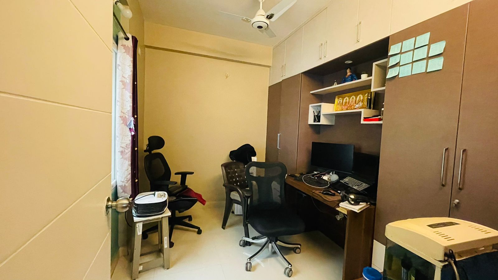 https://findmyroom-property-images-india.s3.ap-south-1.amazonaws.com/pyxkp-1734970643344-08574.jpg