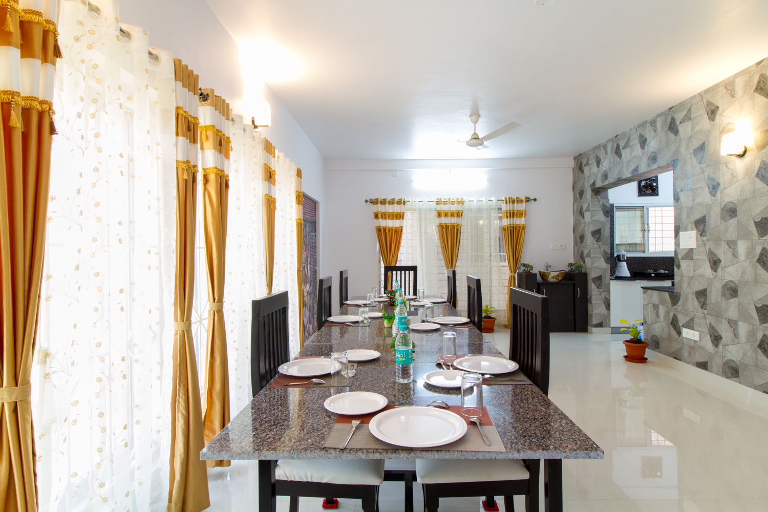 https://findmyroom-property-images-india.s3.ap-south-1.amazonaws.com/pzfge-1756909439405-84704.jpg