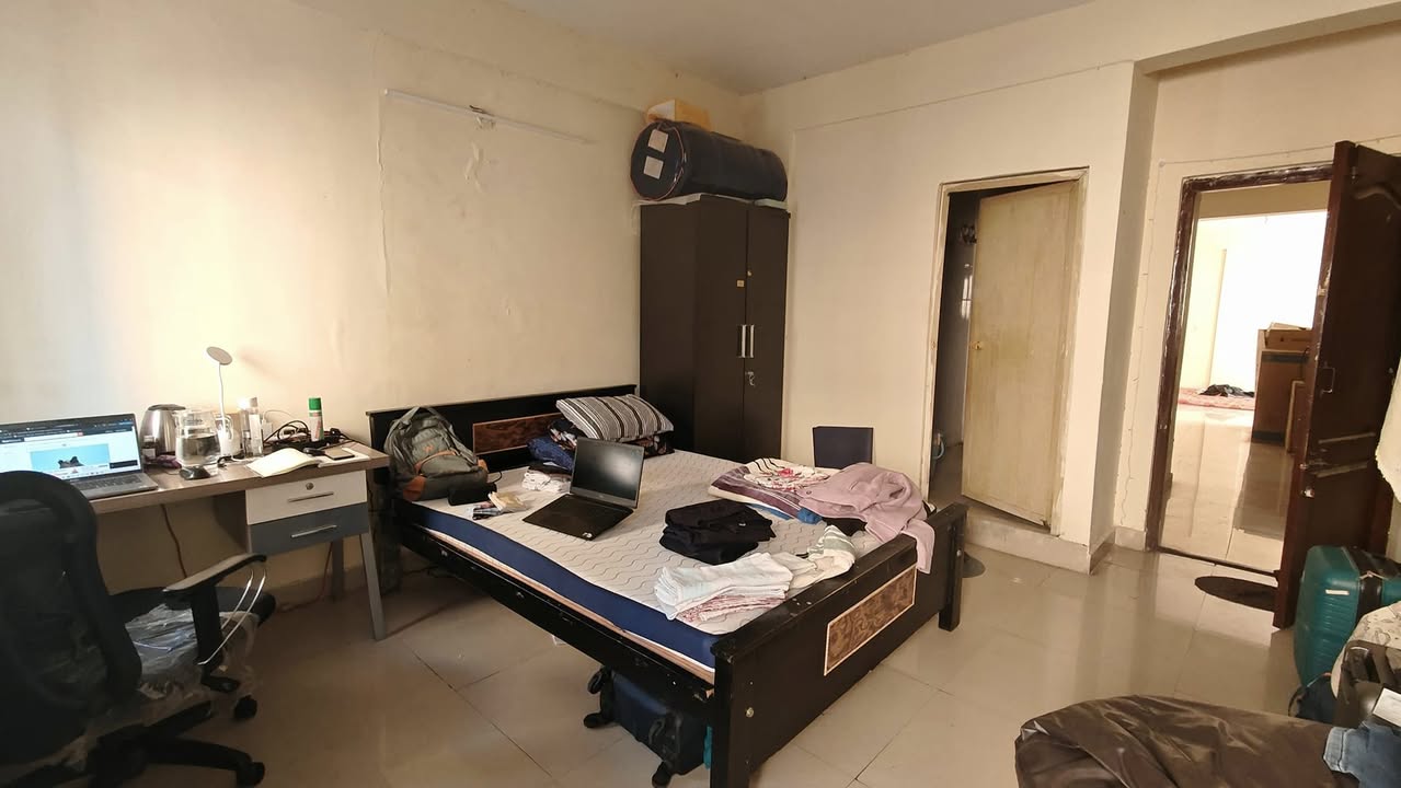 https://findmyroom-property-images-india.s3.ap-south-1.amazonaws.com/qcywz-1733821279109-84388.jpg
