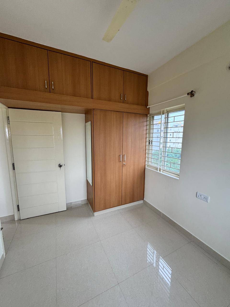 https://findmyroom-property-images-india.s3.ap-south-1.amazonaws.com/qeucs-1765975045579-84025