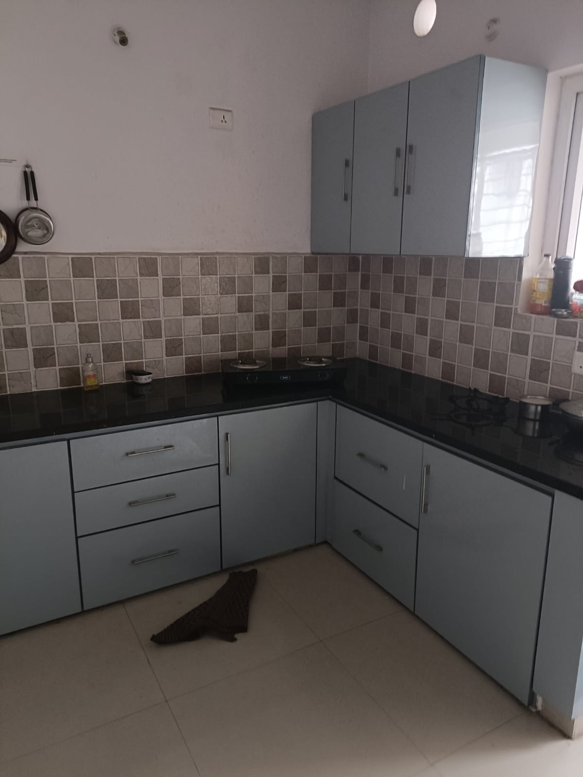 https://findmyroom-property-images-india.s3.ap-south-1.amazonaws.com/qfvqw-1706199883785-51053.jpg