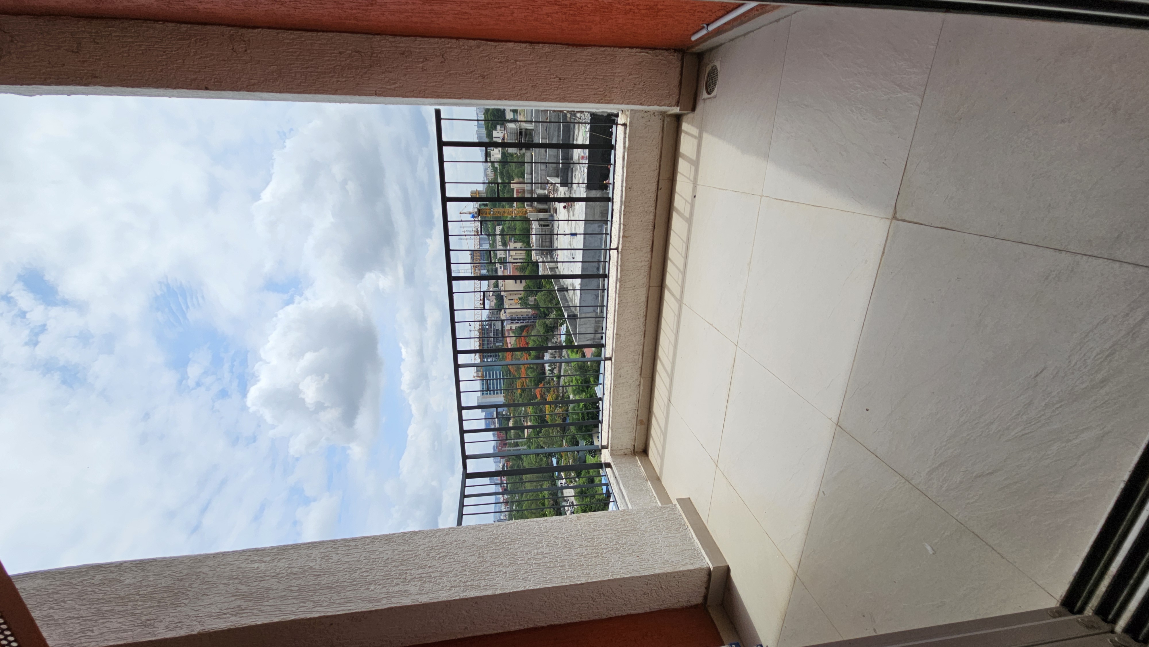 https://findmyroom-property-images-india.s3.ap-south-1.amazonaws.com/qkowi-1718783748514-73805.jpg