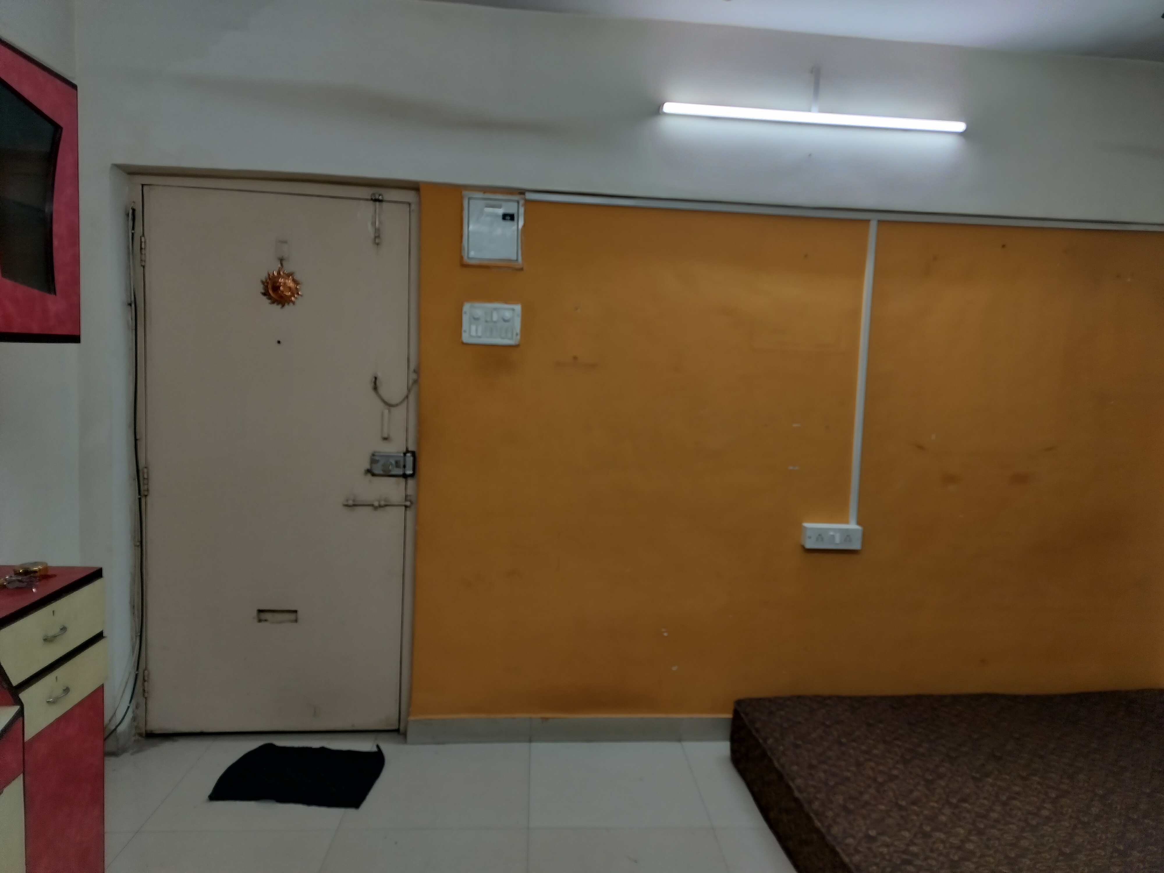 https://findmyroom-property-images-india.s3.ap-south-1.amazonaws.com/qkqyz-1725767466088-10020.jpg