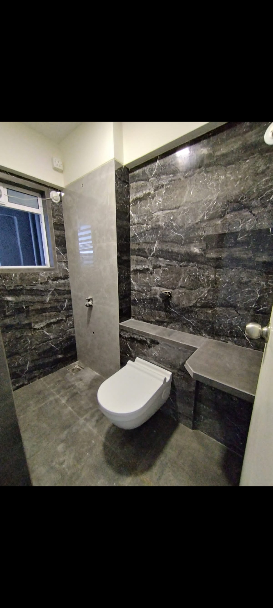 https://findmyroom-property-images-india.s3.ap-south-1.amazonaws.com/qqall-1687159726794-03011.jpg