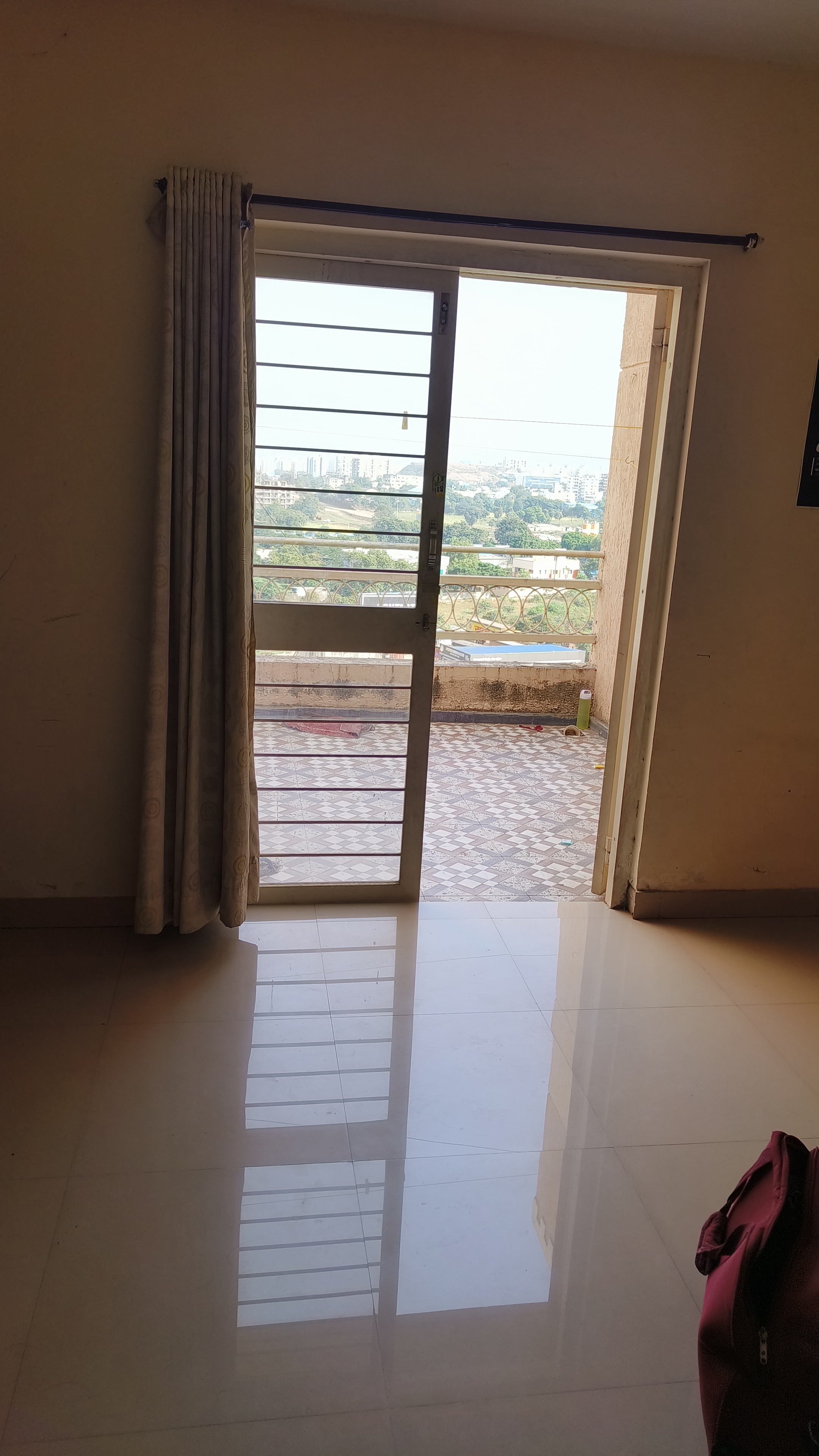 https://findmyroom-property-images-india.s3.ap-south-1.amazonaws.com/qsmic-1701801261995-74244.jpeg